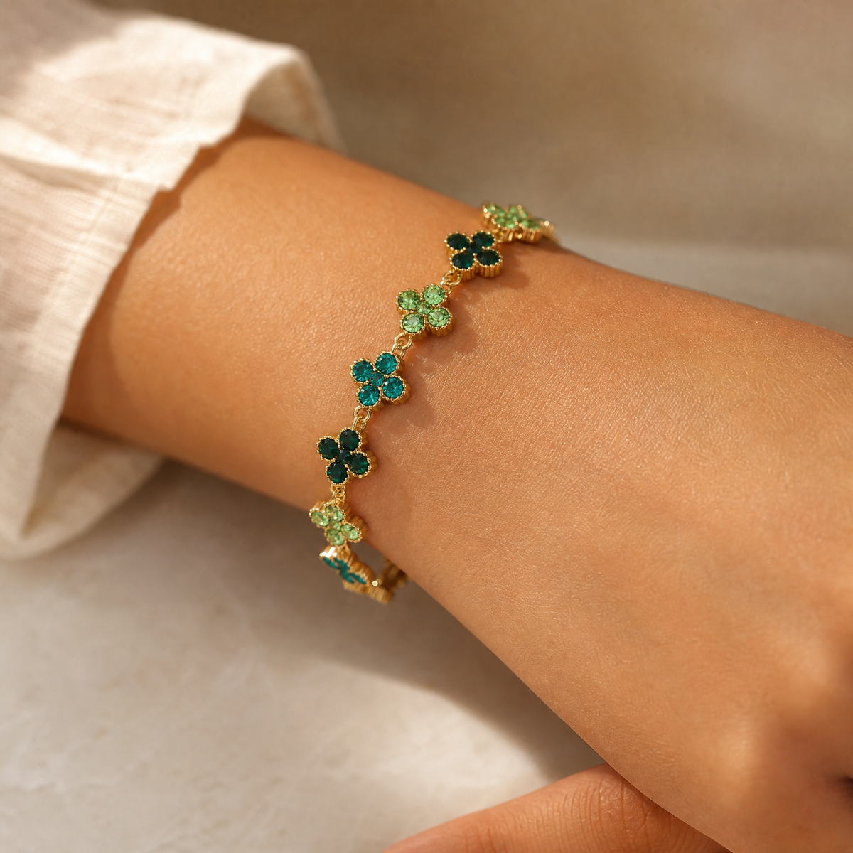 Ombre Crystal Clover Chain Bracelet, 18K Gold Plated Waterproof Four-Leaf Clover