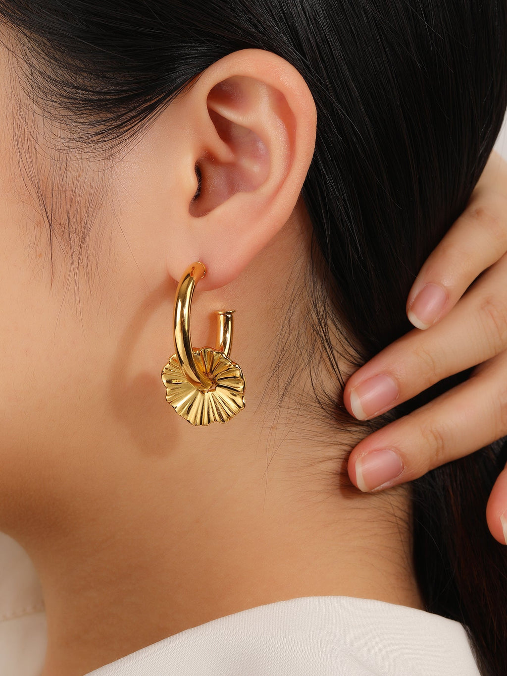 Flower Detail Chunky Hoop Earrings, Gift-Ready 3cm