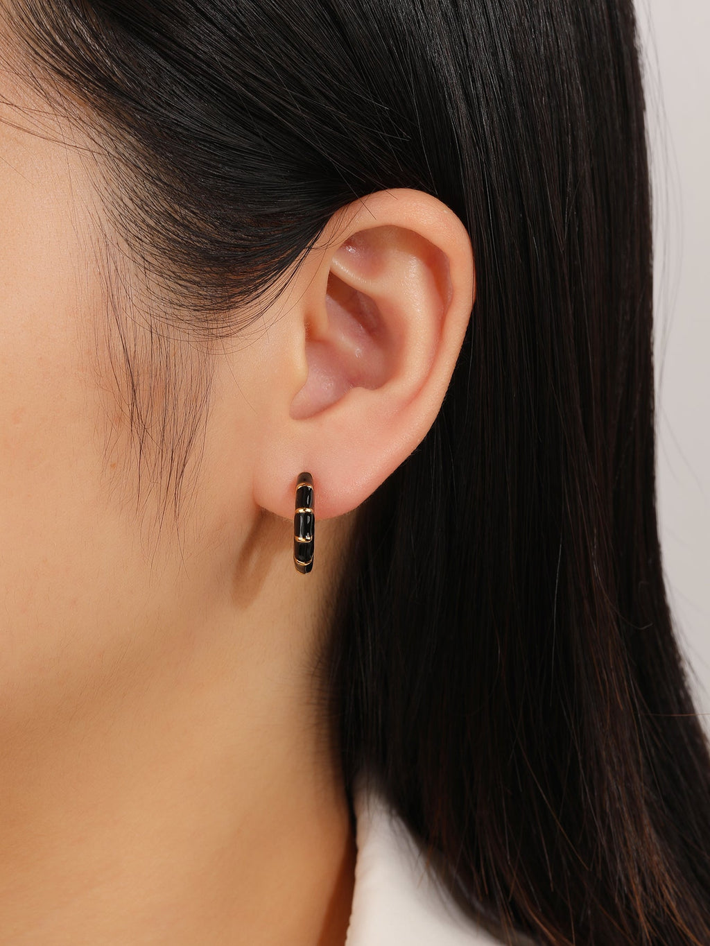 Enamel Gold Hoop Earrings, Compact Vintage 2cm