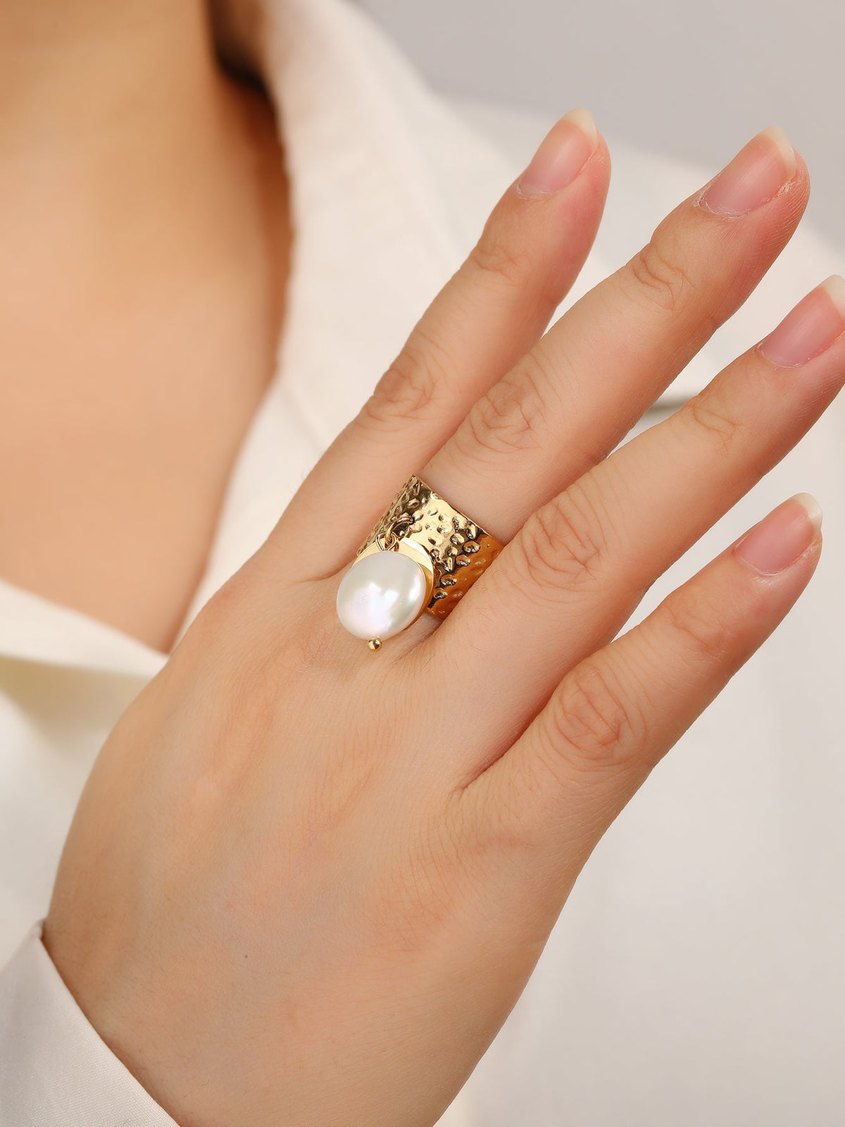 Hammered Pearl & Disc Charm Ring