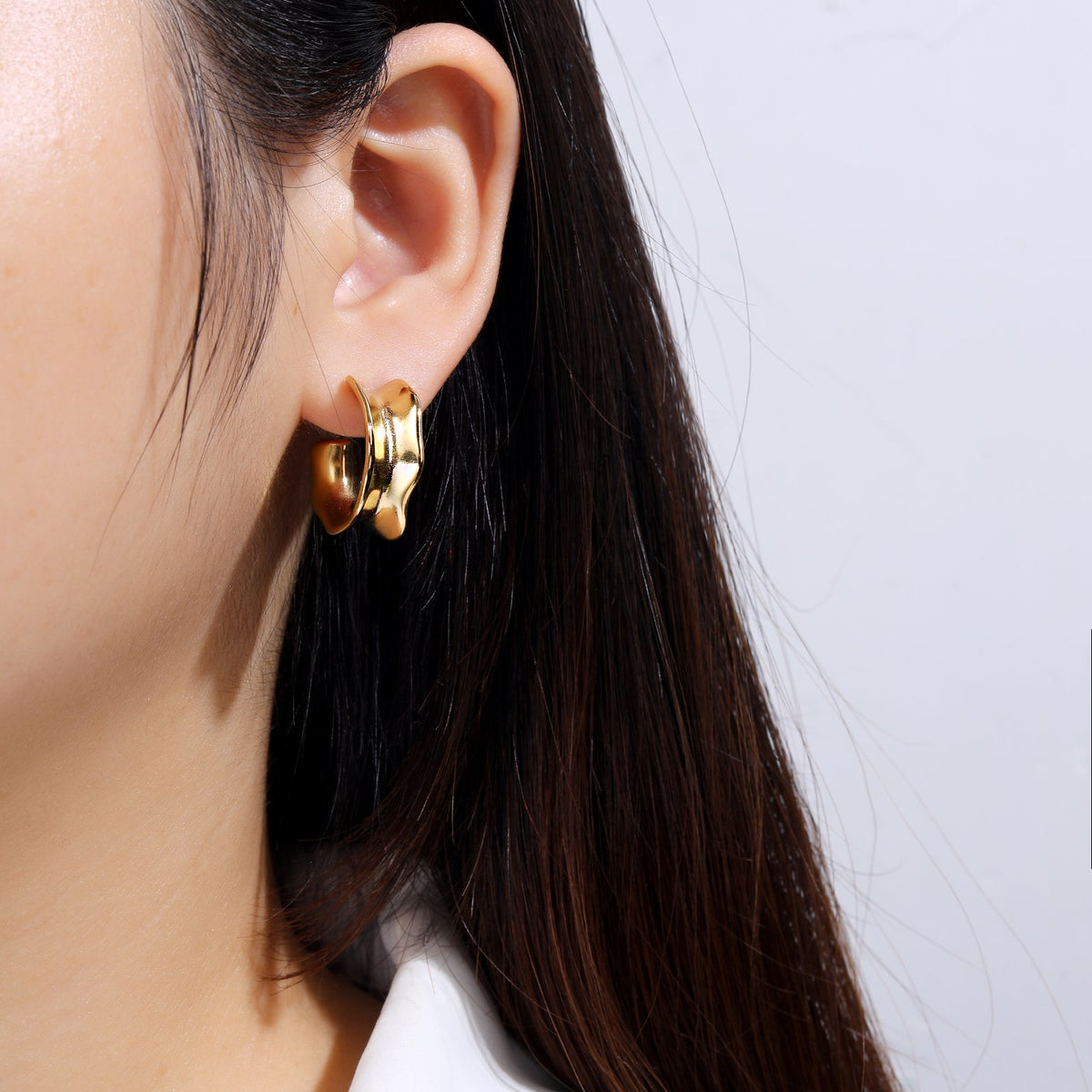 Secure-Clasp Chunky Gold Hoop Earrings, 2cm
