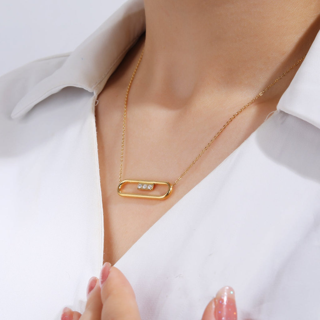 Interlocking Circle CZ Pendant Necklace