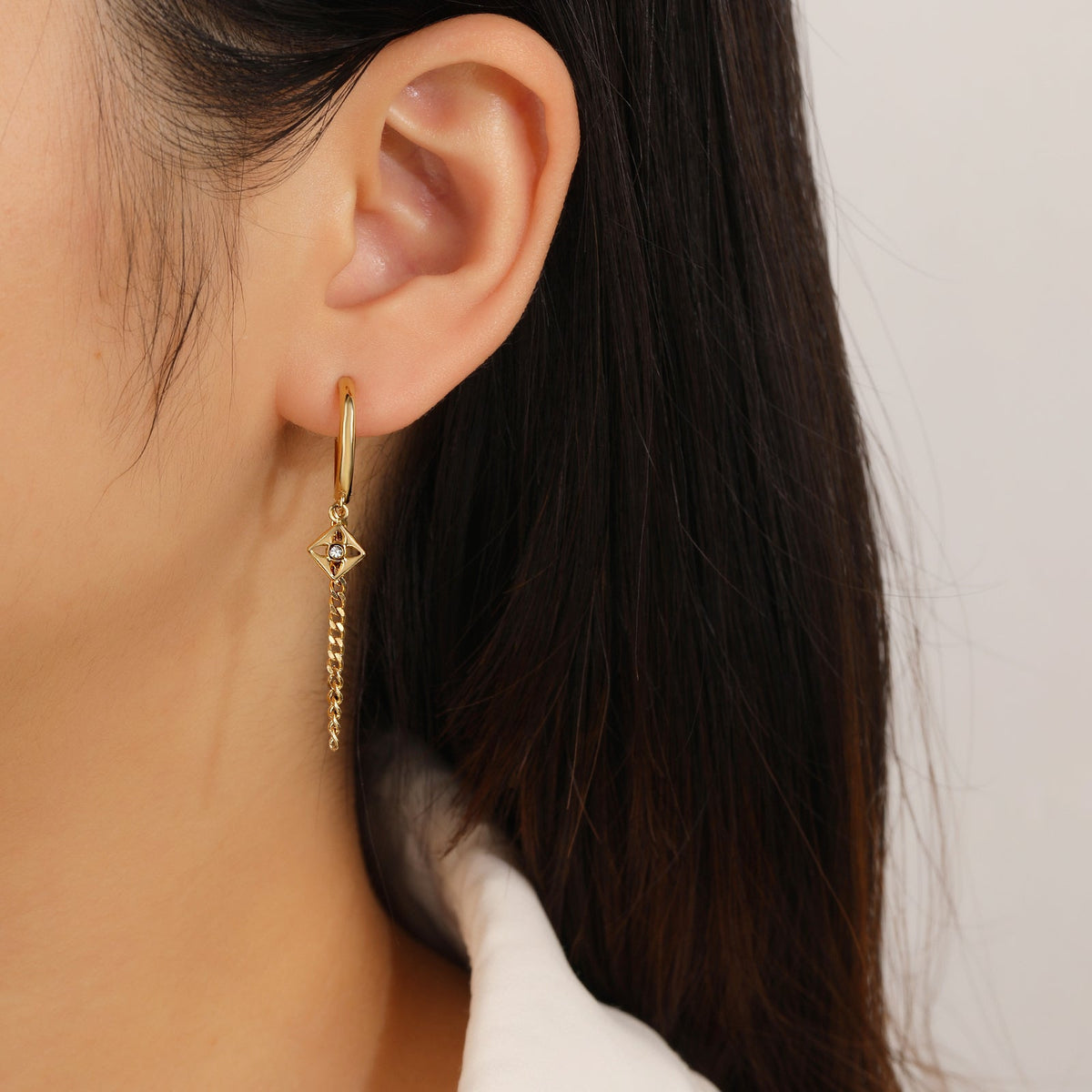 Vintage Link Gold Dangle Drop Hoop Earrings