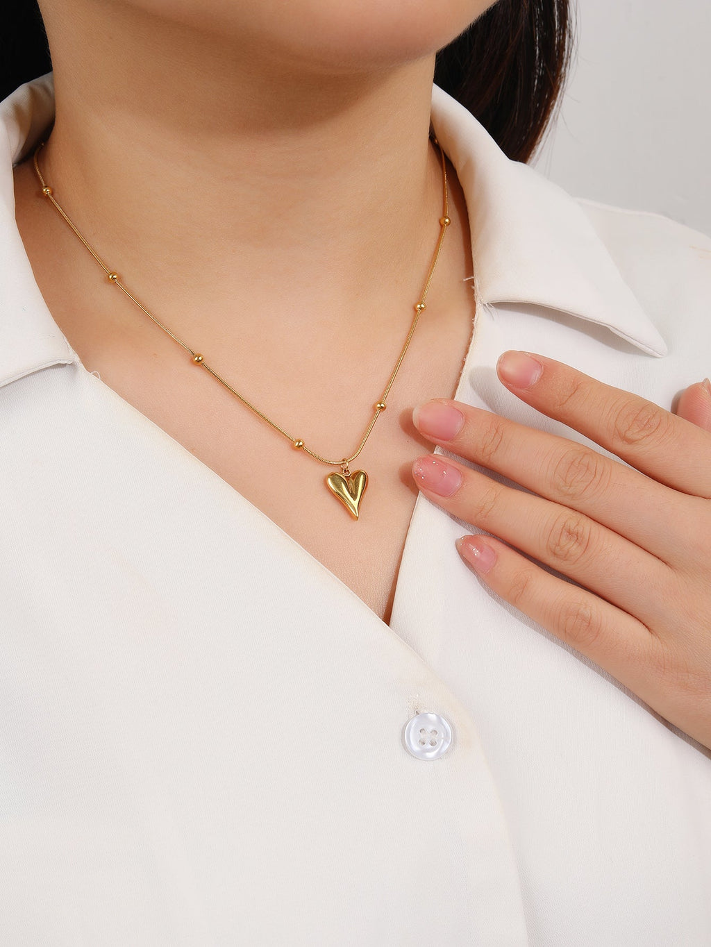 Classic Heart Pendant Choker Necklace