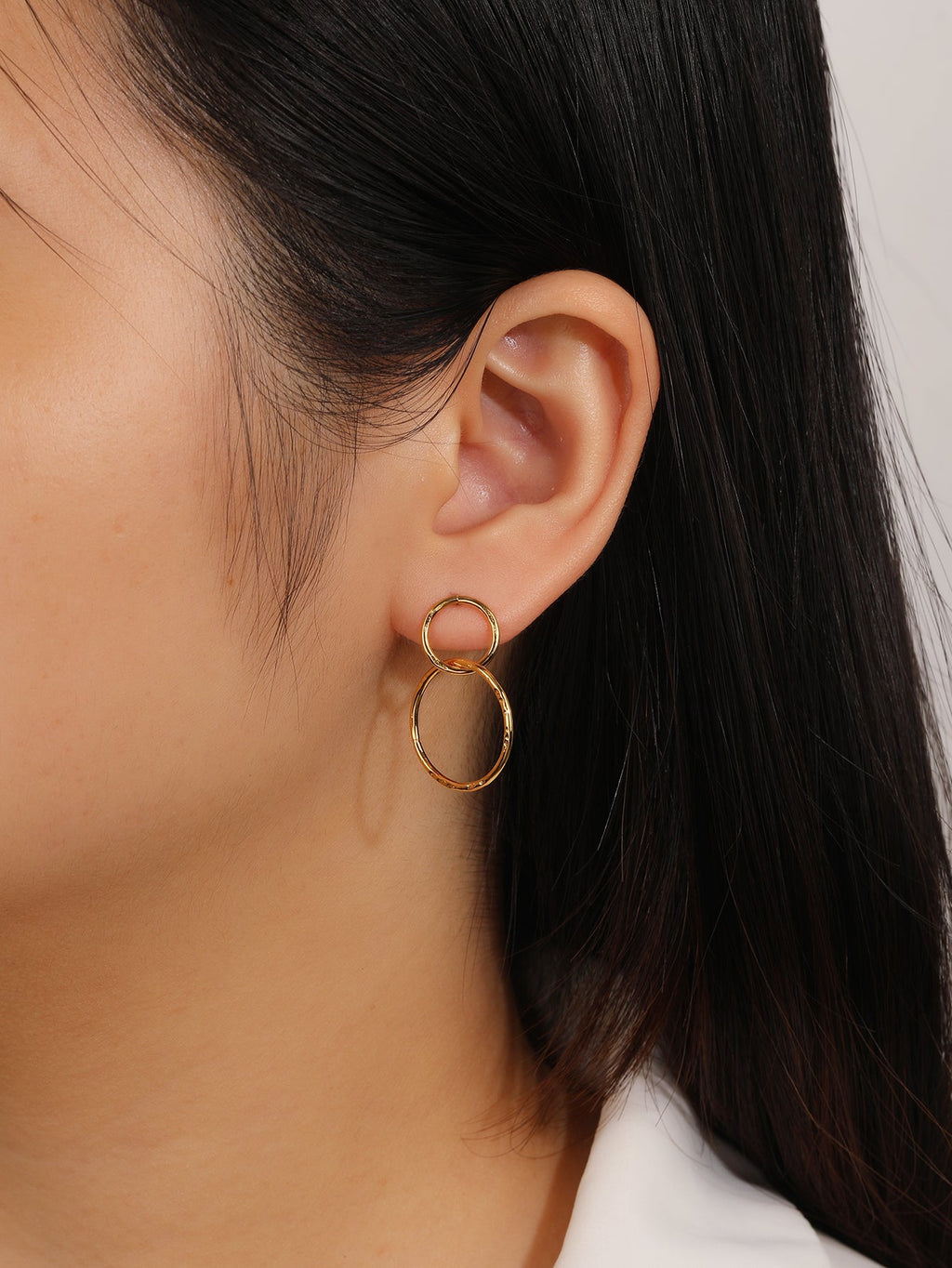 Double Circle Earrings, Interlocking Compact Design