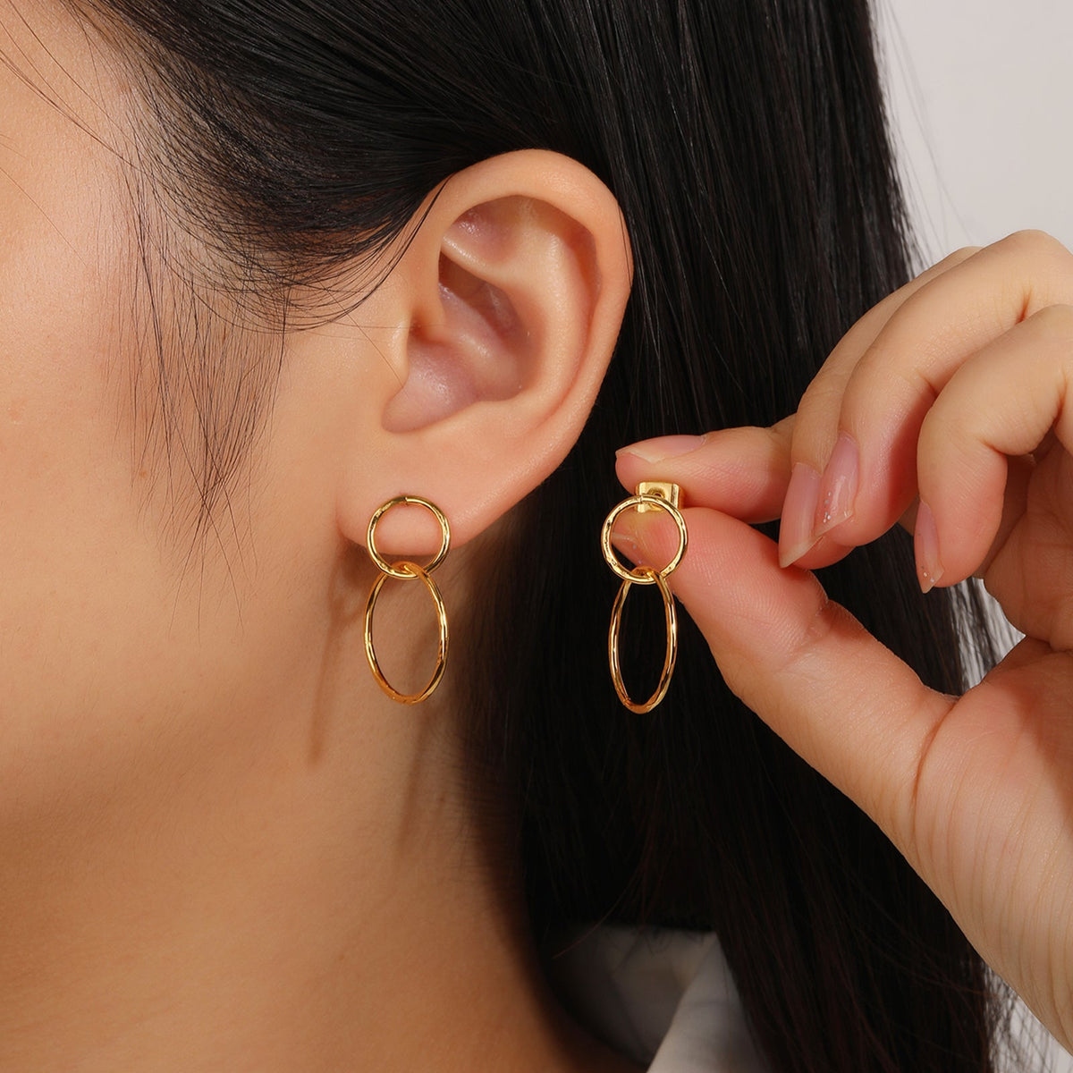 Double Circle Earrings, Interlocking Compact Design
