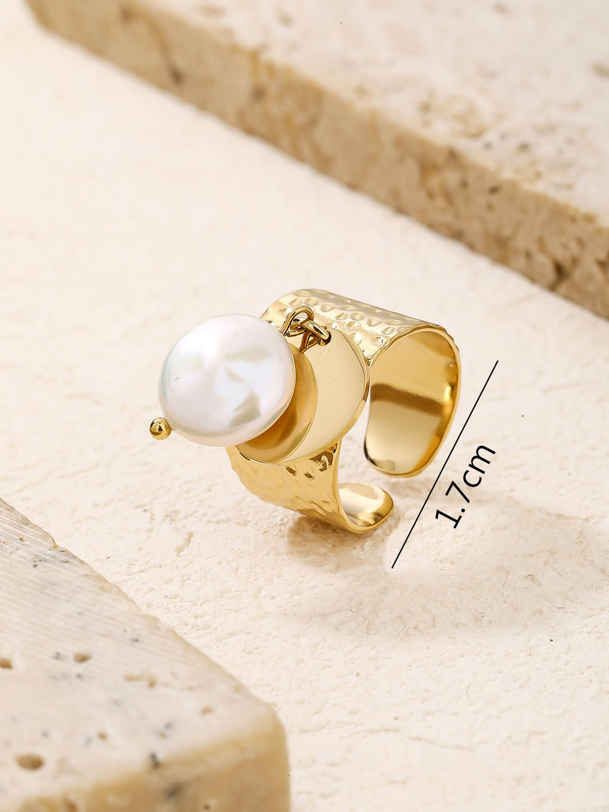 Hammered Pearl & Disc Charm Ring