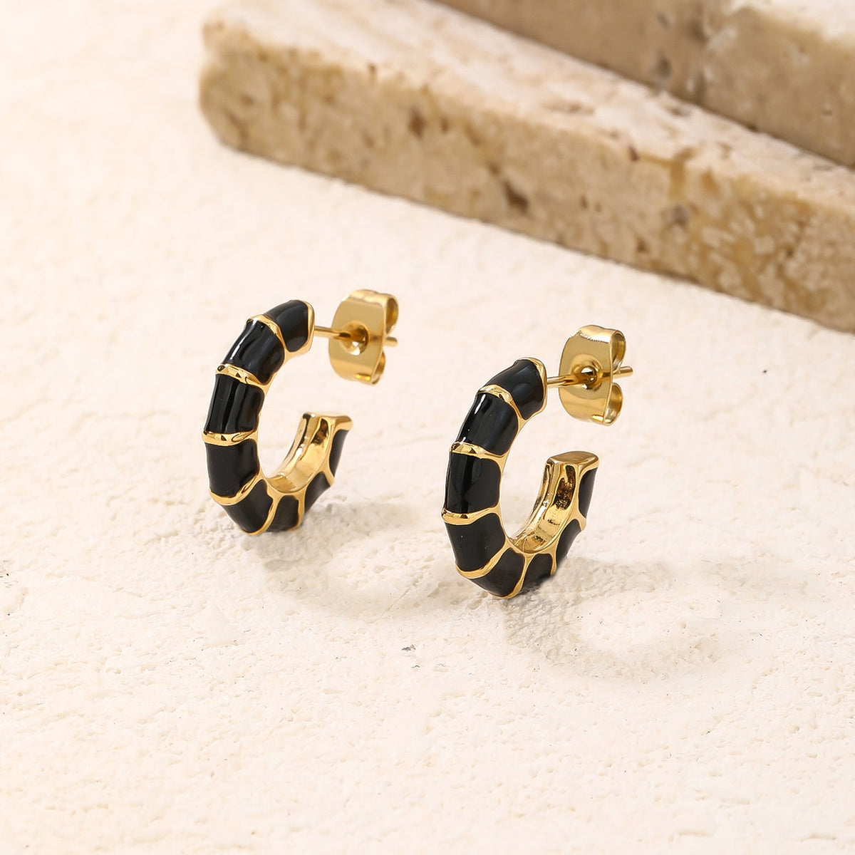 Enamel Gold Hoop Earrings, Compact Vintage 2cm