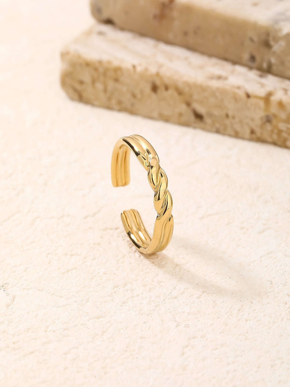 Croissant-Motif Double-Band Ring