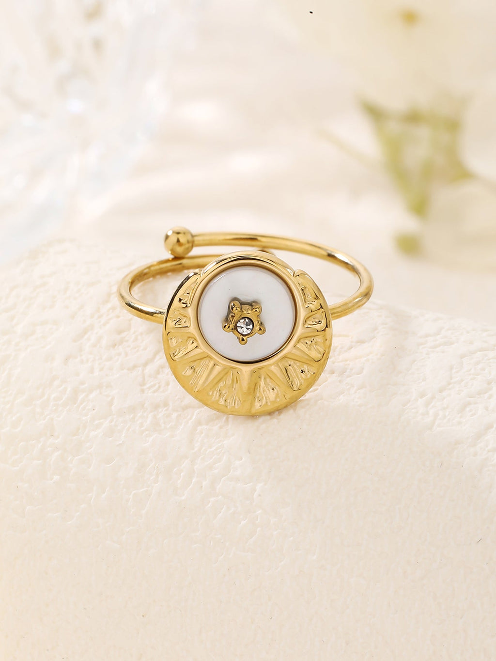 Sunburst Circle Star Crystal Ring