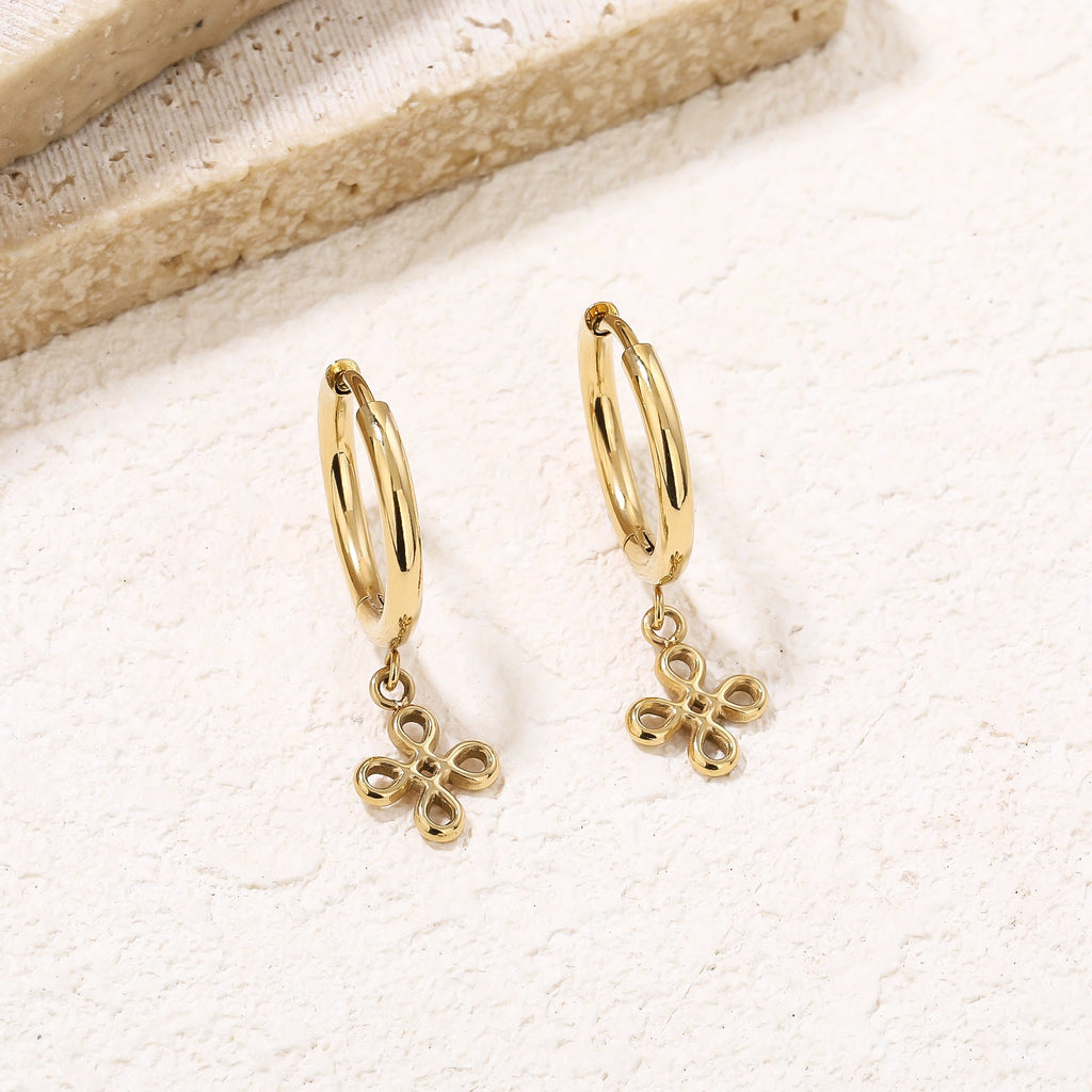 Cute Knot Lightweight Hoop Earrings, Featherlight 2.6g