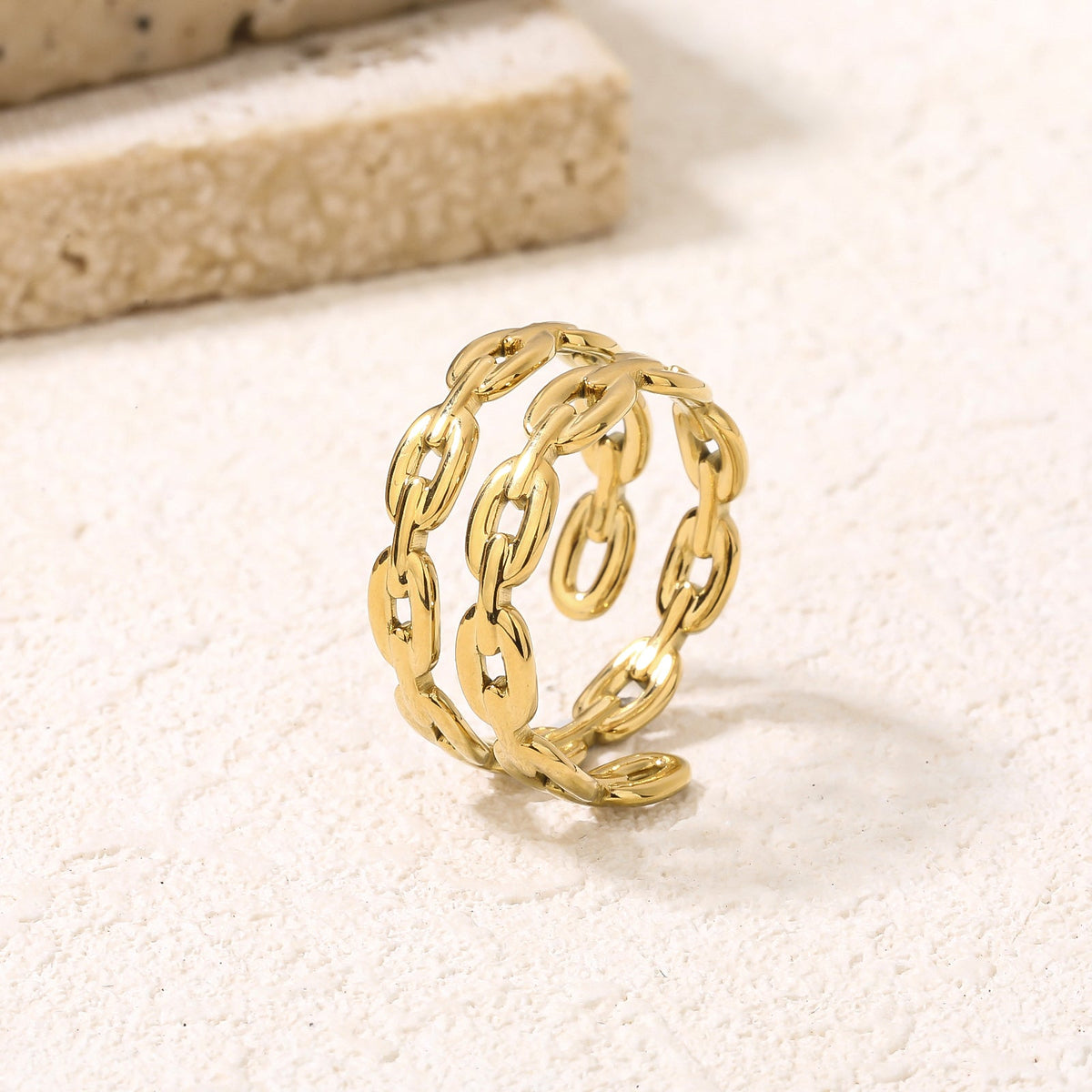 Chunky Hammered Cable Link Ring