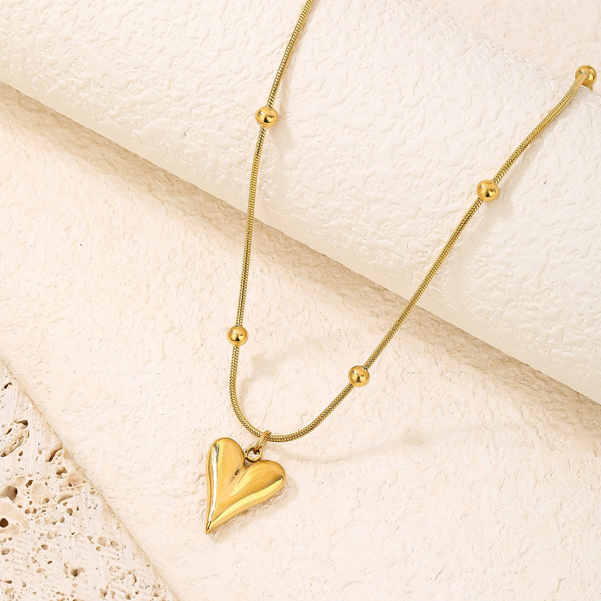 Classic Heart Pendant Choker Necklace