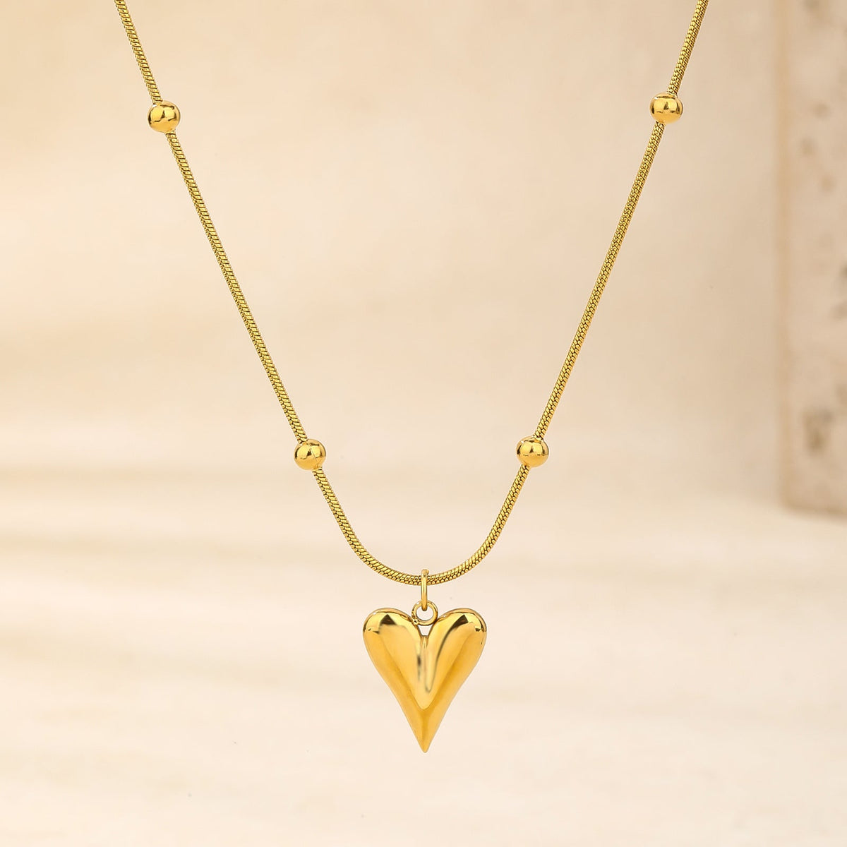 Classic Heart Pendant Choker Necklace