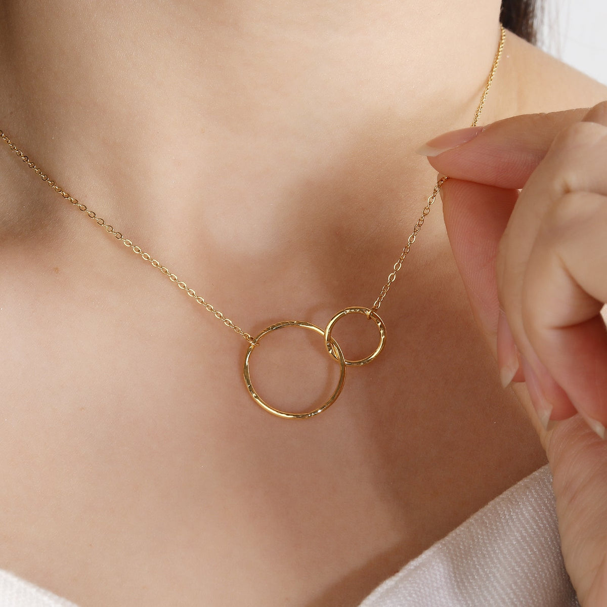 Hammered Open-Circle Pendant Necklace