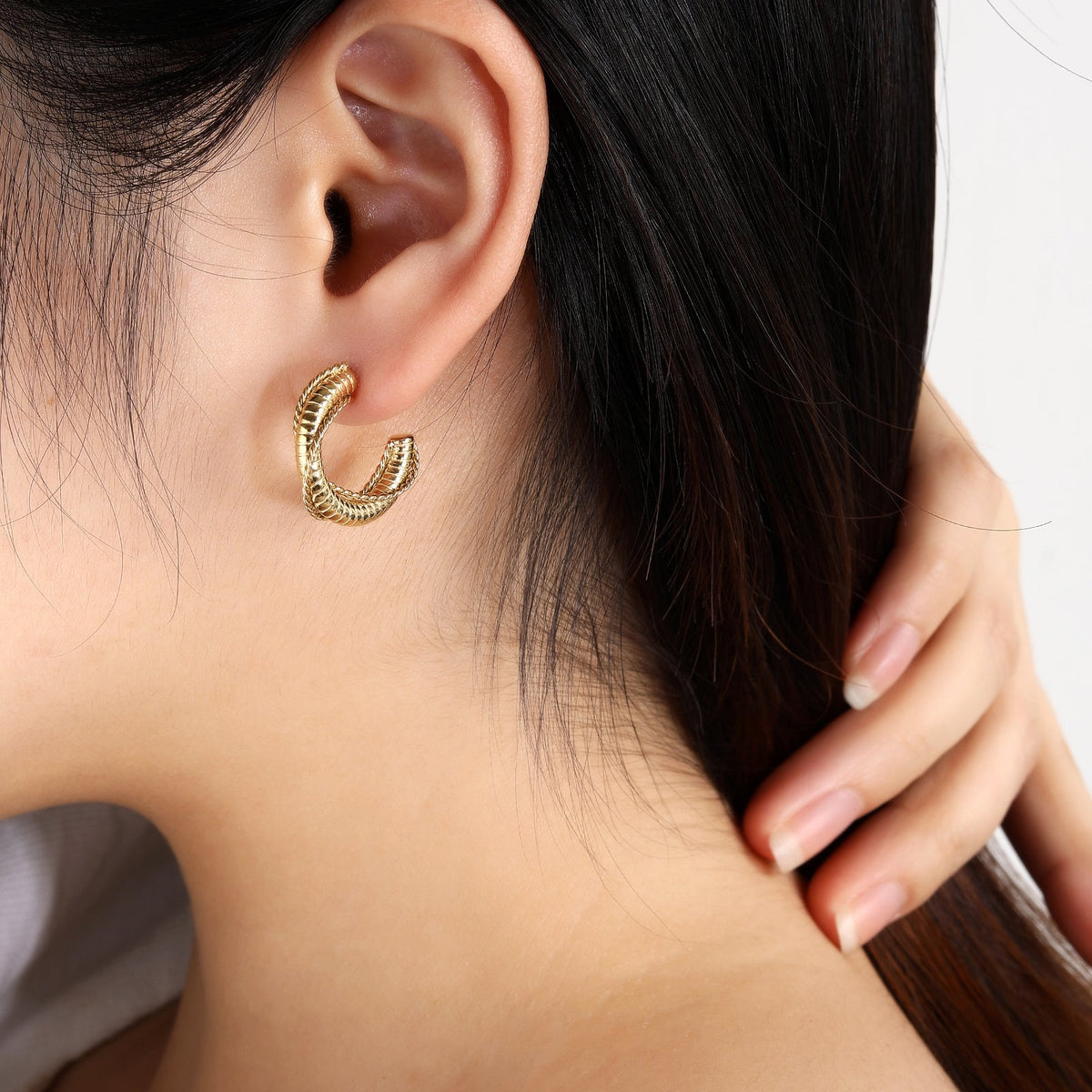 Trendy Chunky Gold Hoop Earrings, Everyday 2cm Hoop