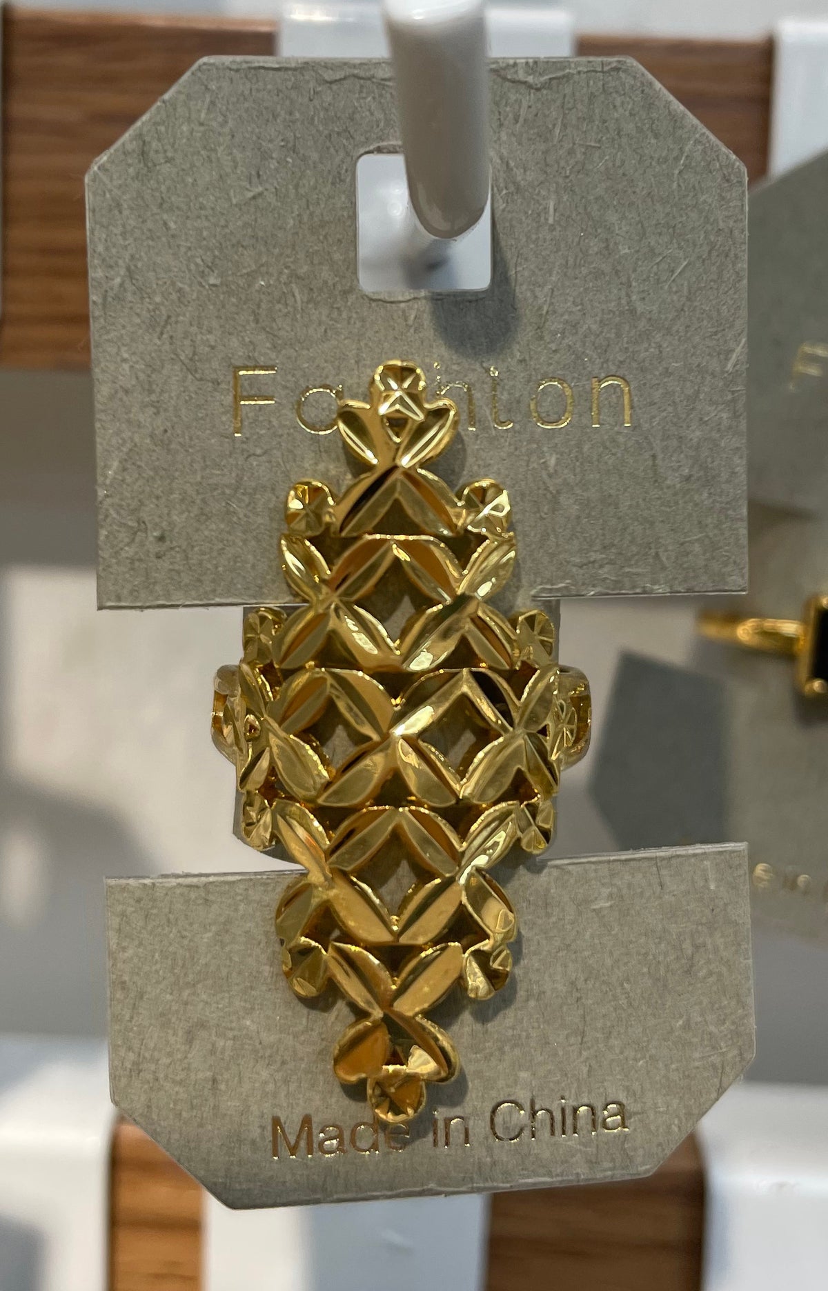 Long Geometric Lattice Ring - W1-0036