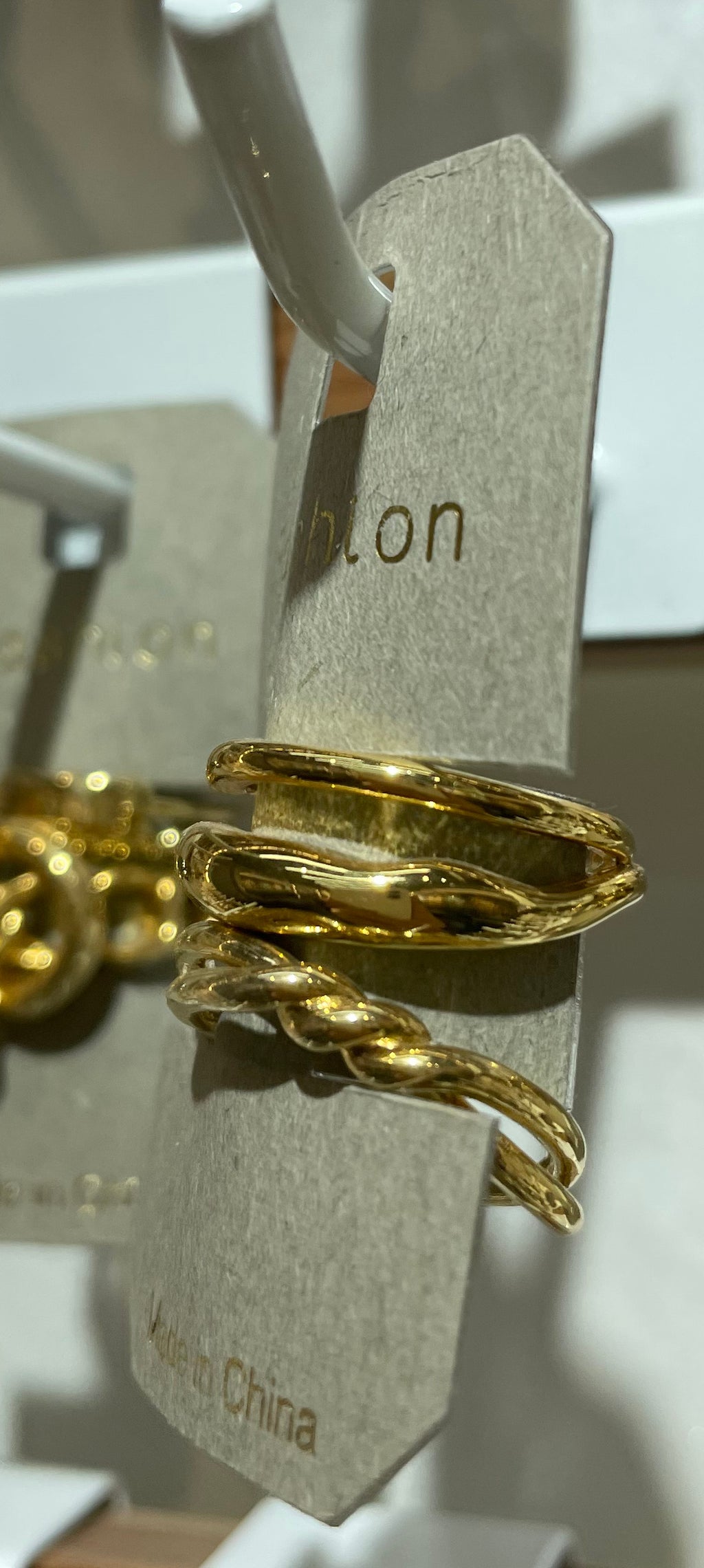 Flowing Loop Band Ring - W1-0087