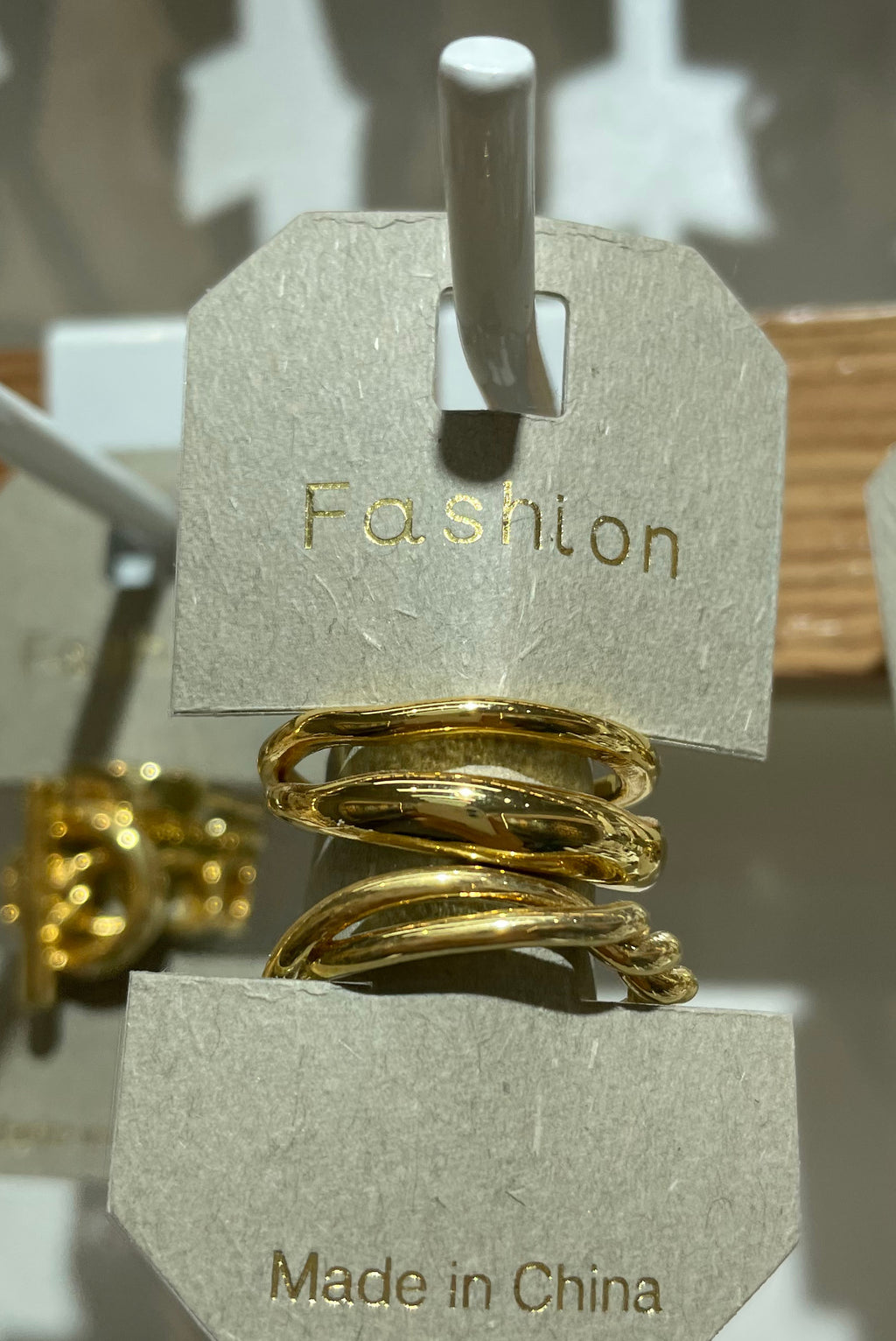 Flowing Loop Band Ring - W1-0087