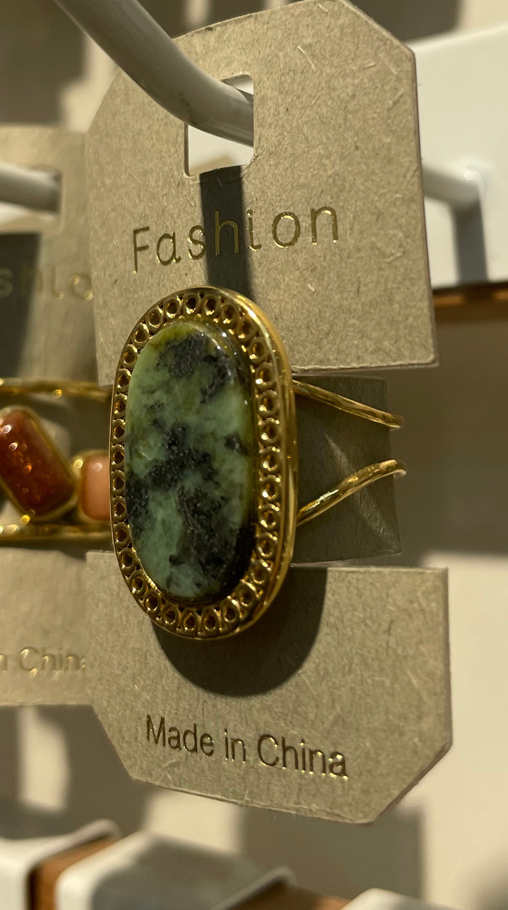 Green Oval Beaded Frame Ring - W1-0109