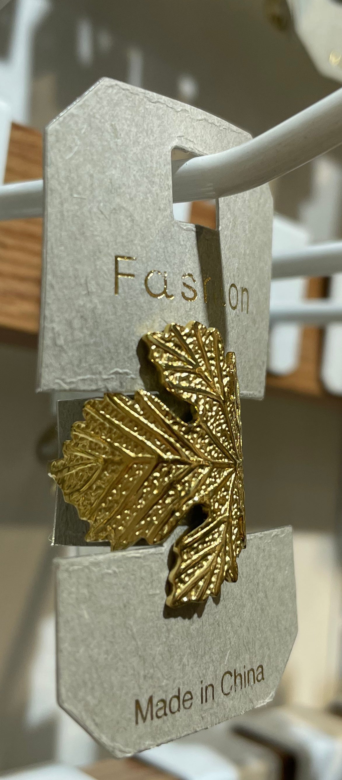 Textured Maple Leaf Ring - W1-0125