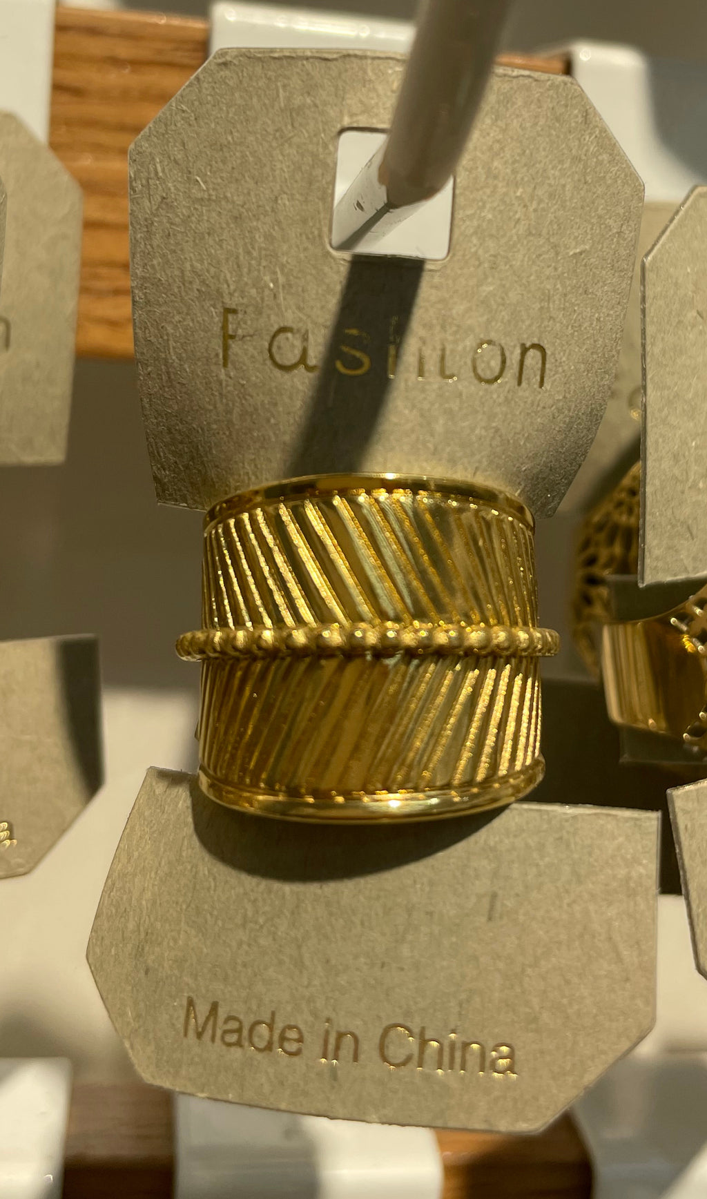 Wide Diagonal Ribbed Ring - W1-0164