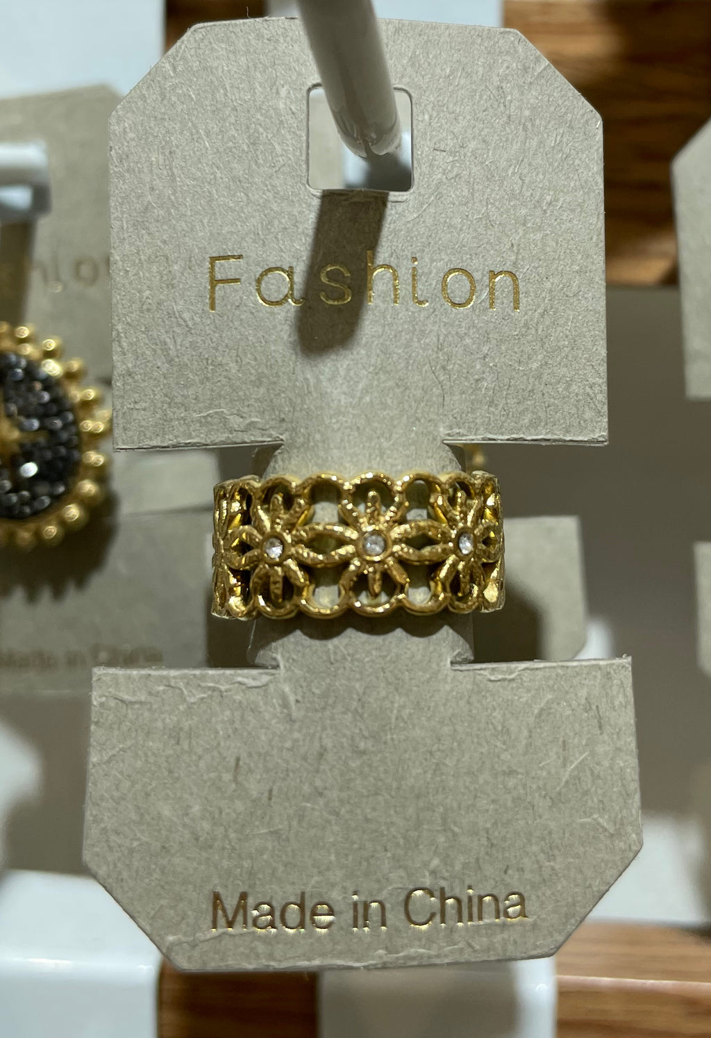 Openwork Daisy Band Ring - W1-0204
