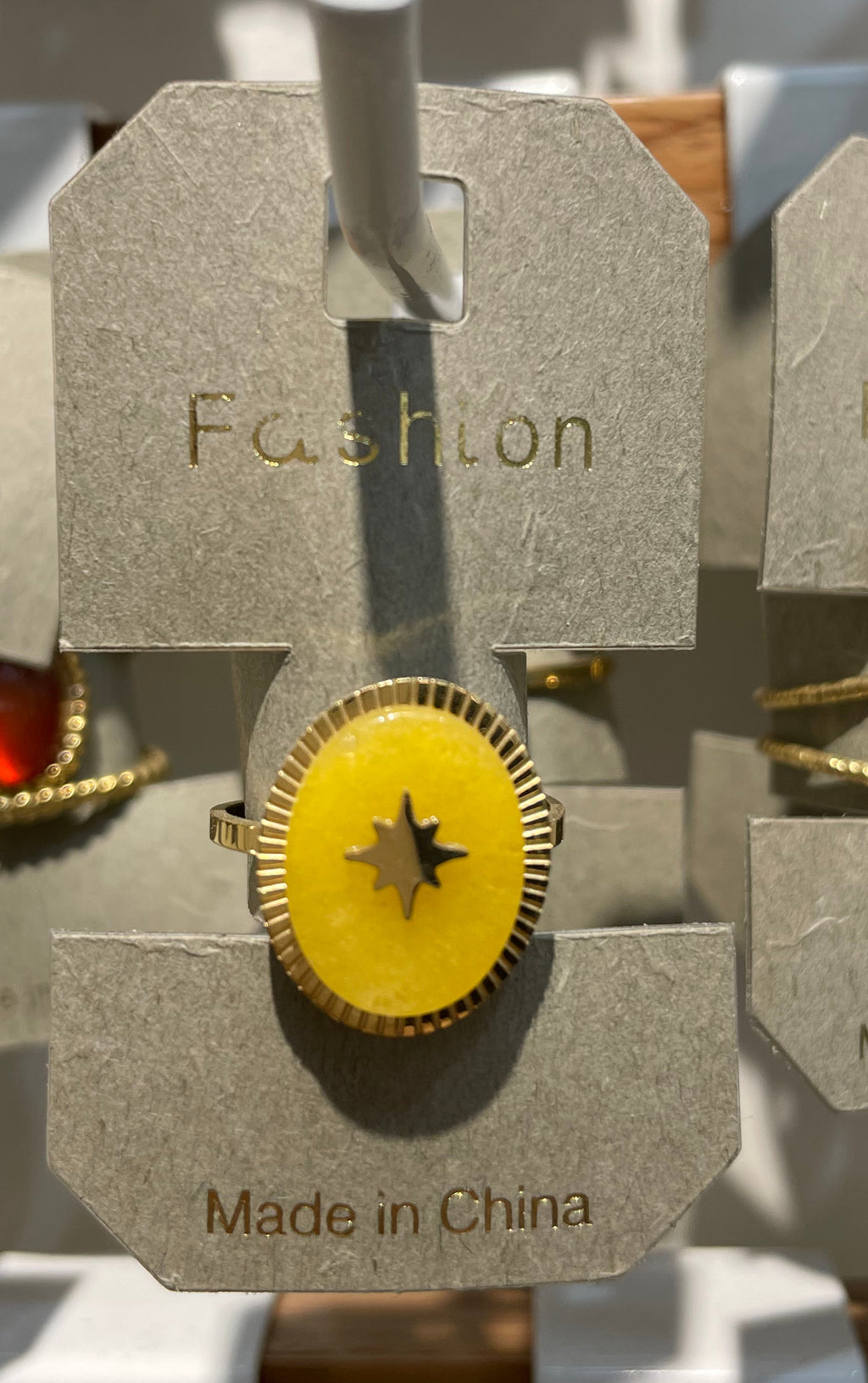 Yellow Oval Star Ring - W1-0227