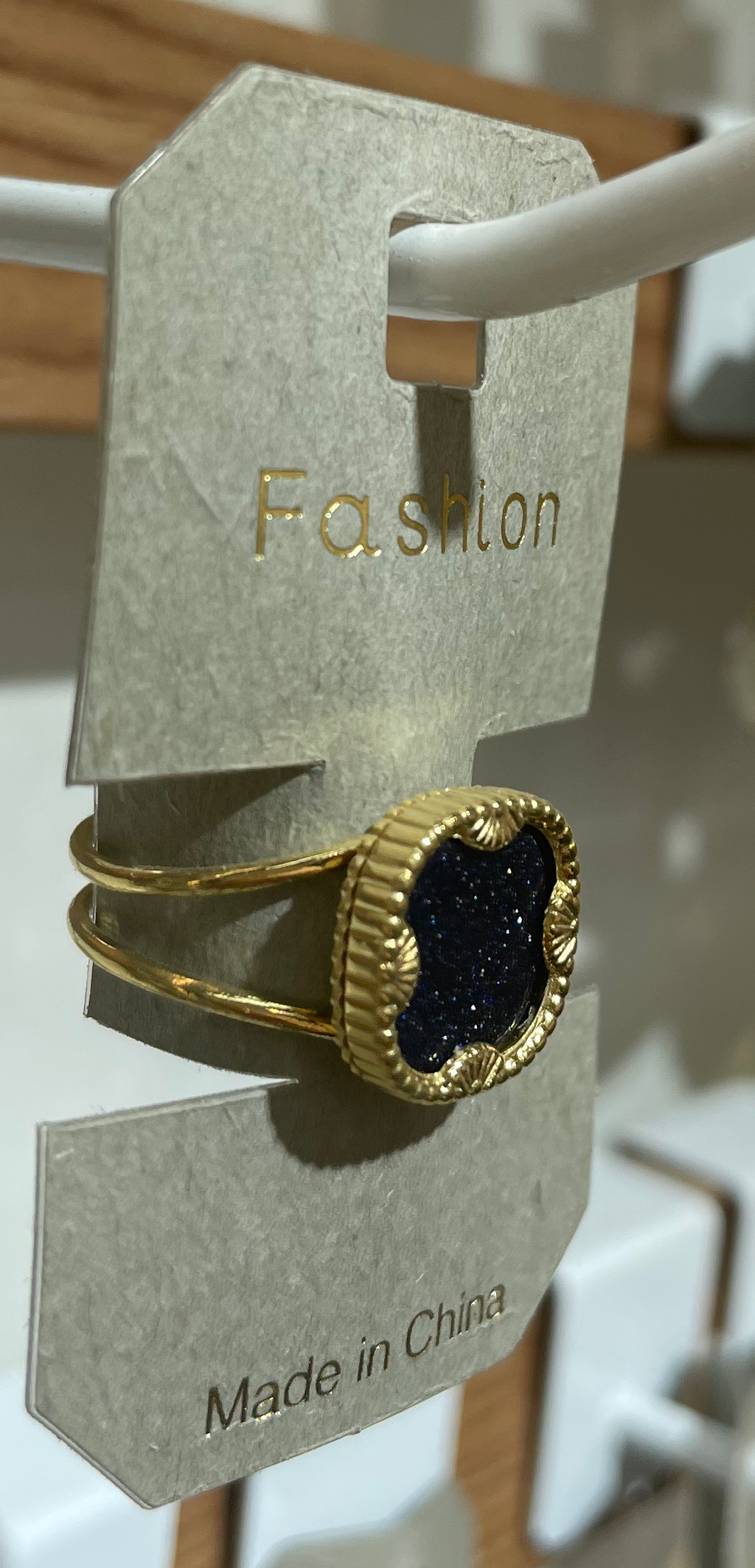 Black Glitter Clover Ring - W1-0289