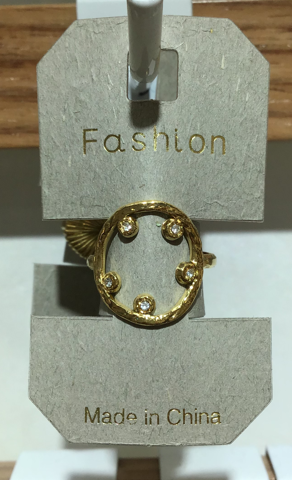 White Oval Scroll Border Ring - W1-0316