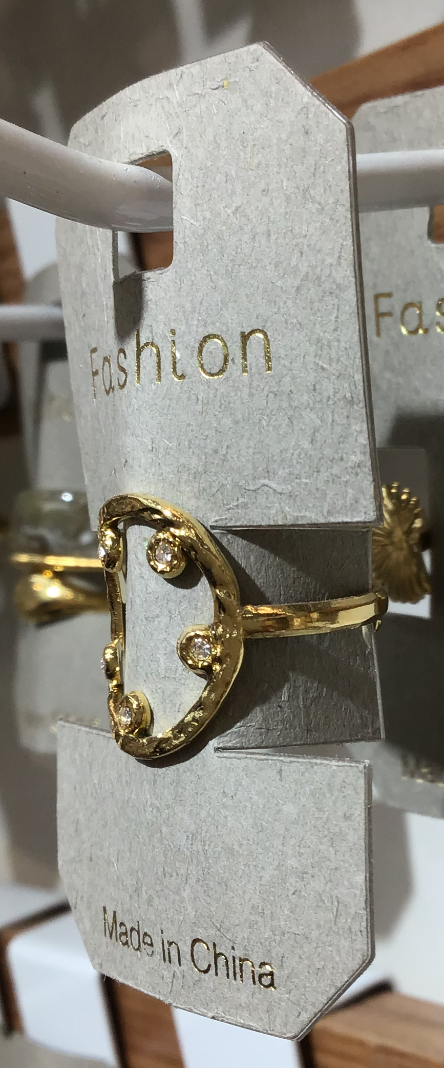 White Oval Scroll Border Ring - W1-0316