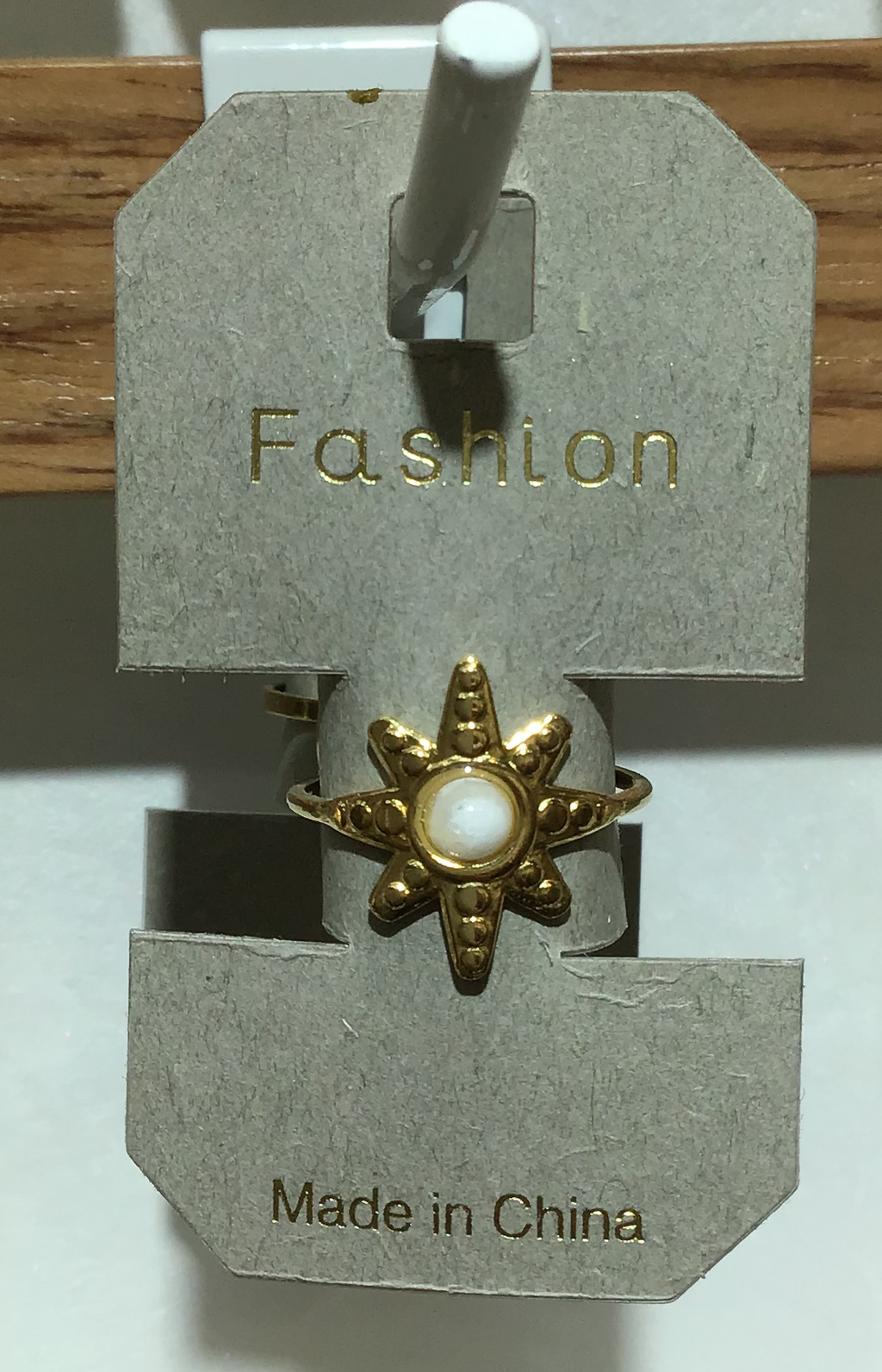 White Center Petal Ring - W1-0328
