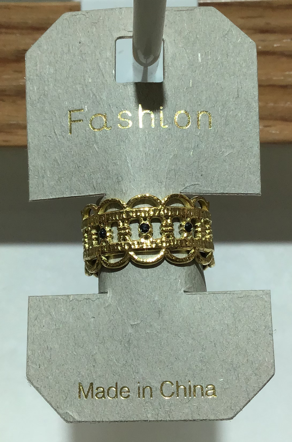 Ornate Linked Circle Band Ring - W1-0331