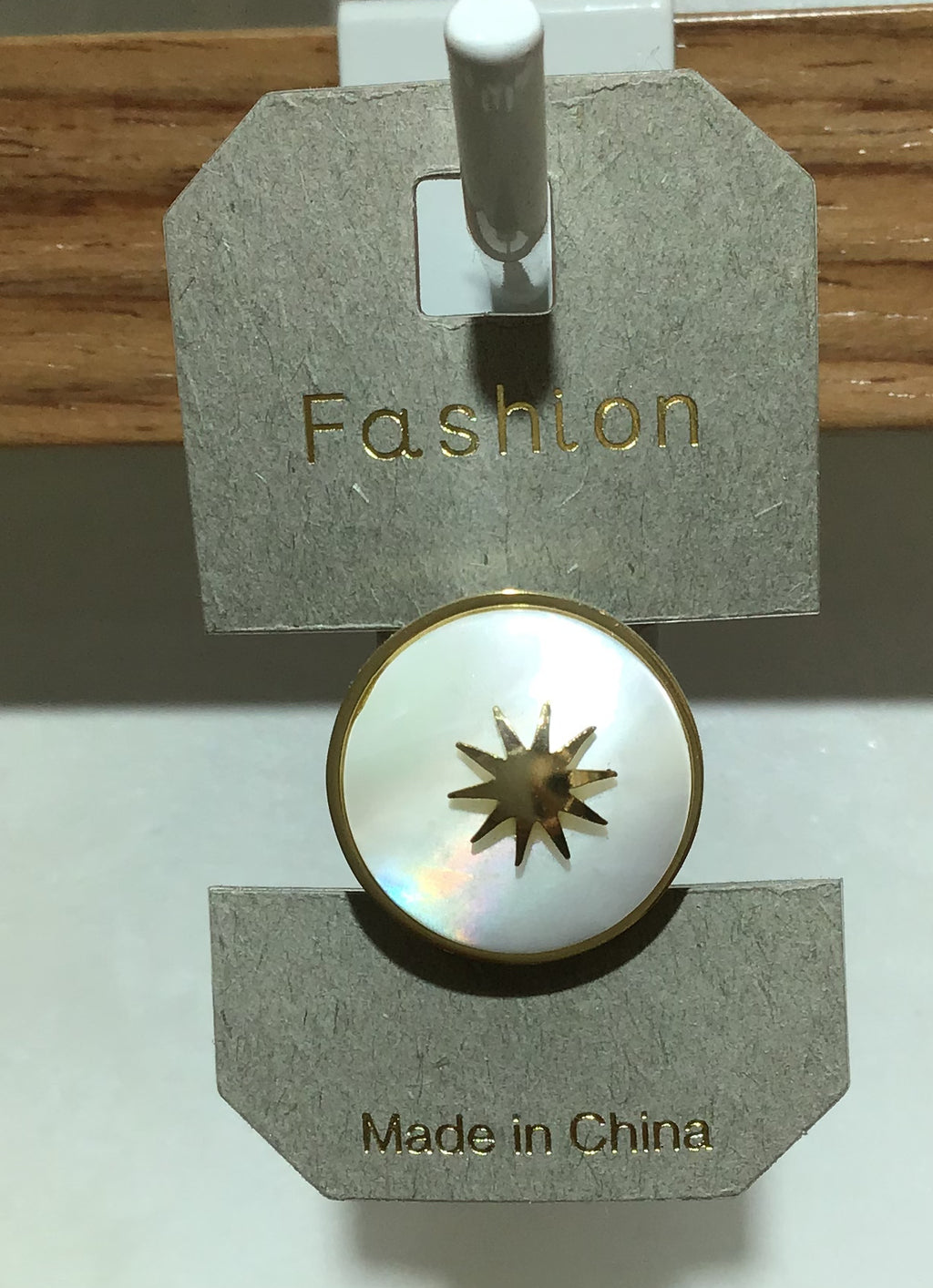White Round Starburst Ring - W1-0348