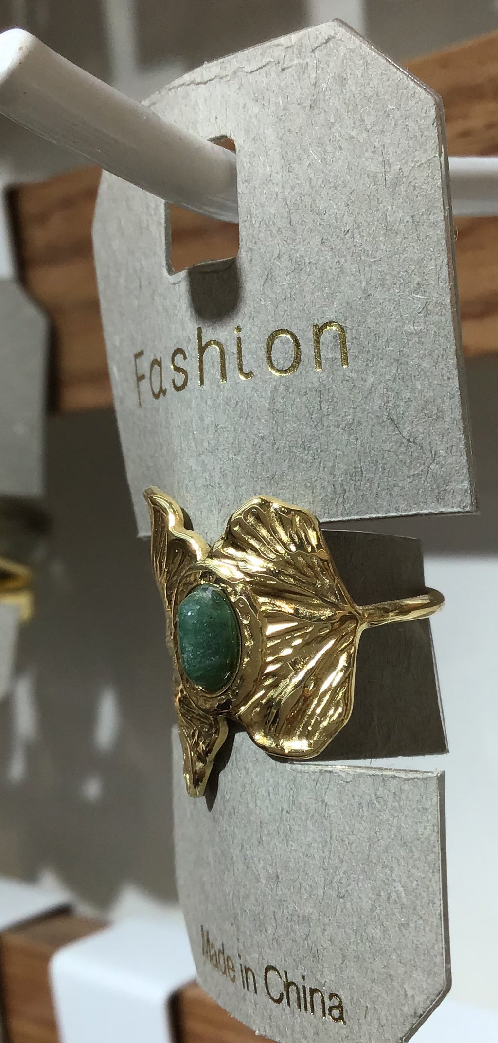 Green Oval Leaf Ring - W1-0355