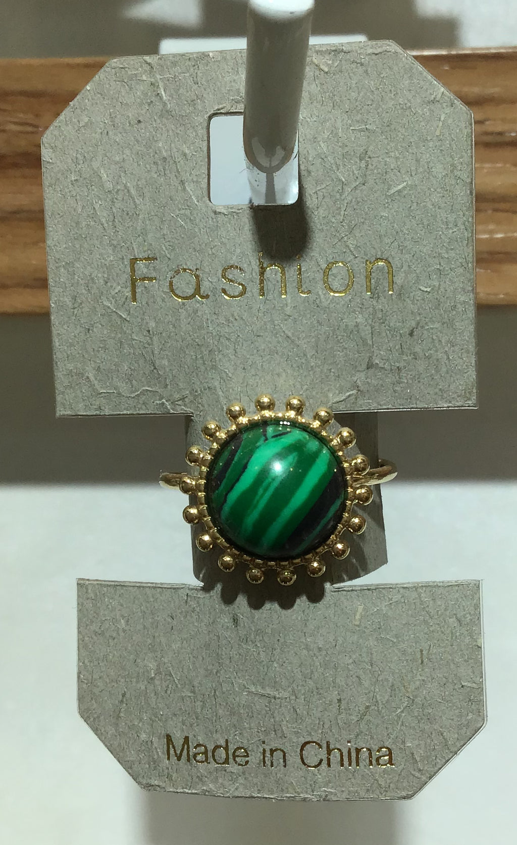 Green Oval Sunburst Ring - W1-0365