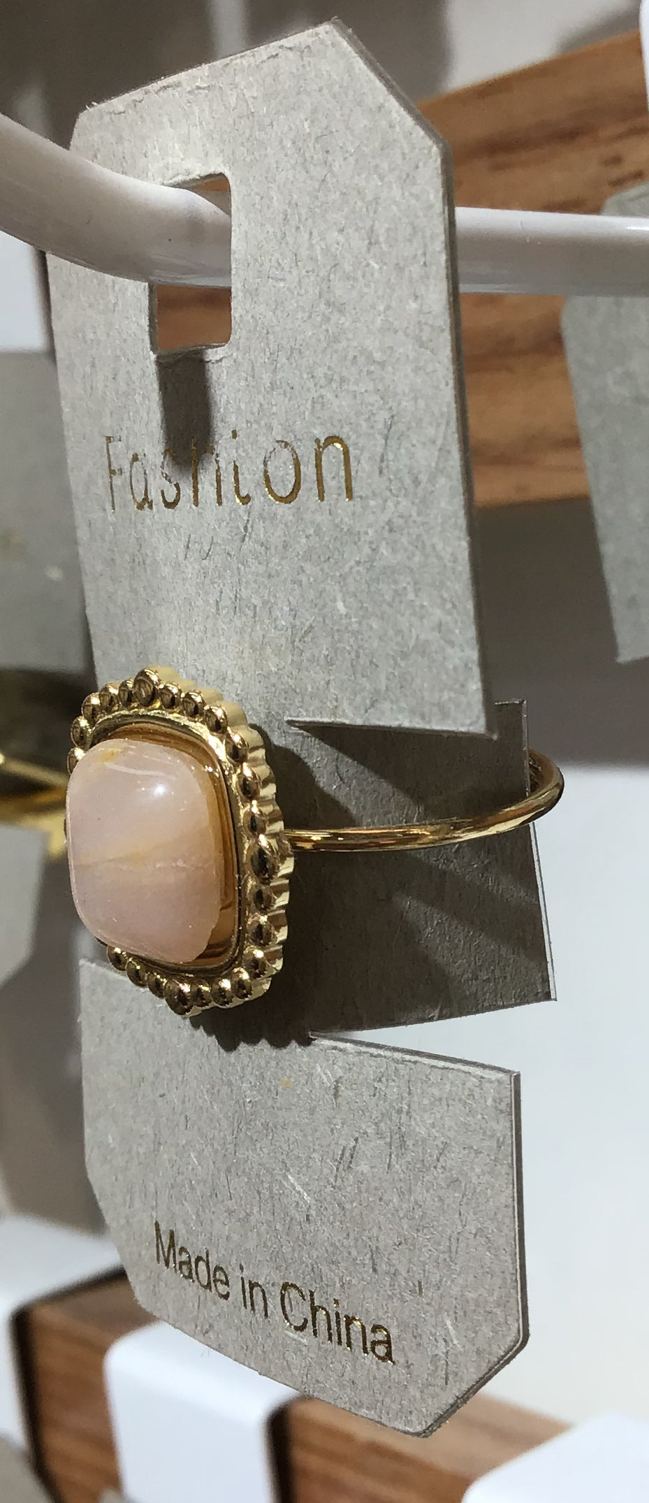 Pearl-Style Square Frame Ring - W1-0374