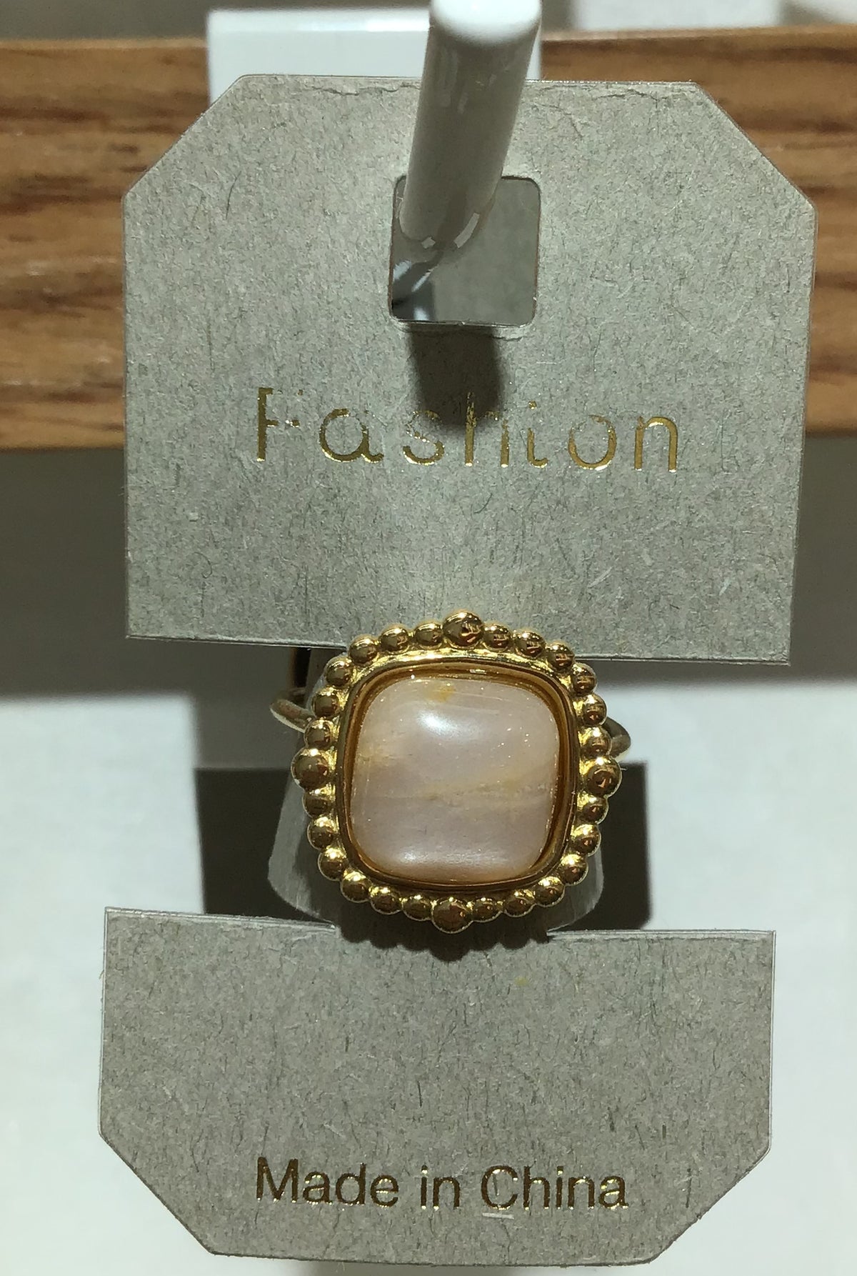 Pearl-Style Square Frame Ring - W1-0374
