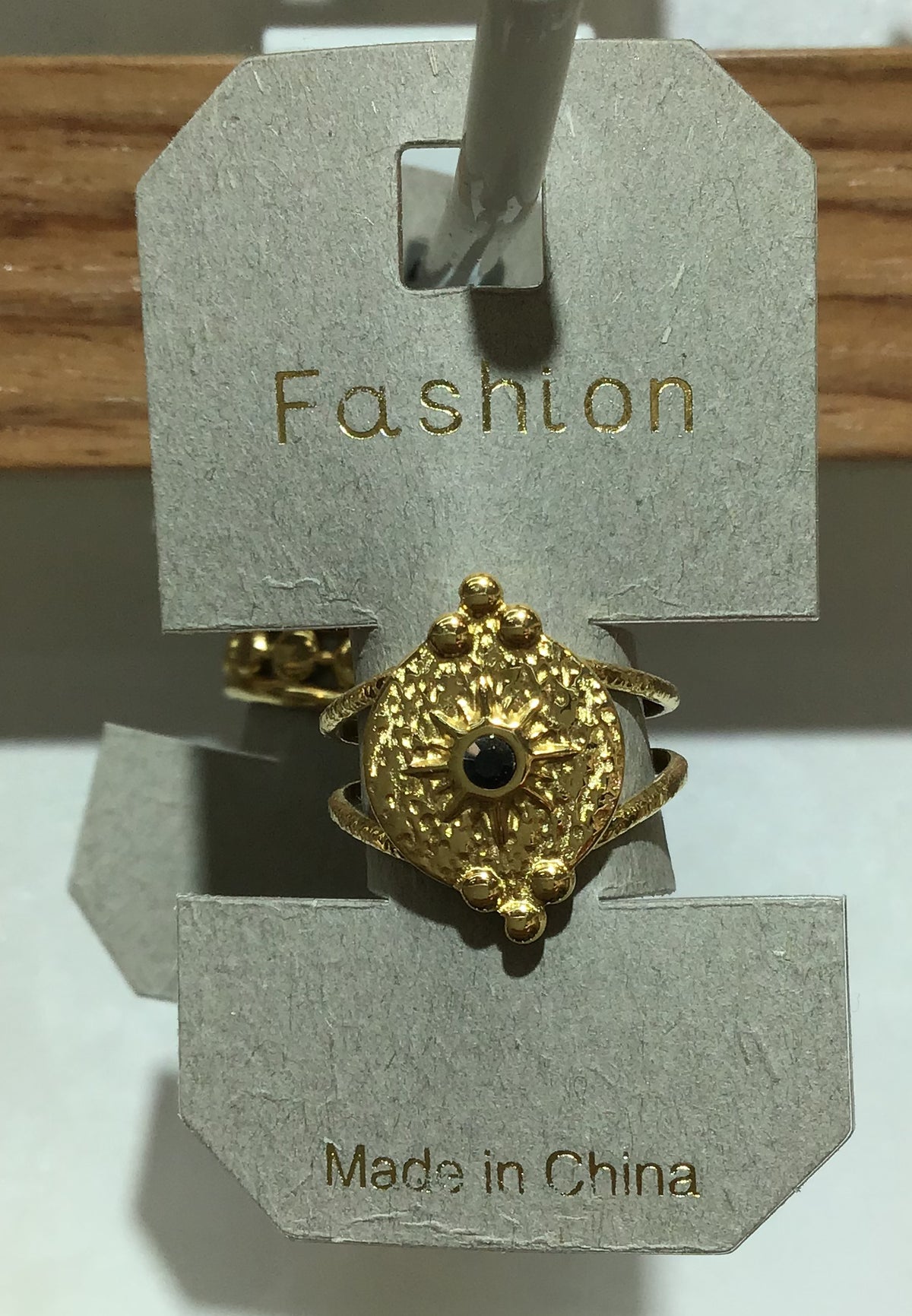 Black Center Ornate Shield Ring - W1-0376