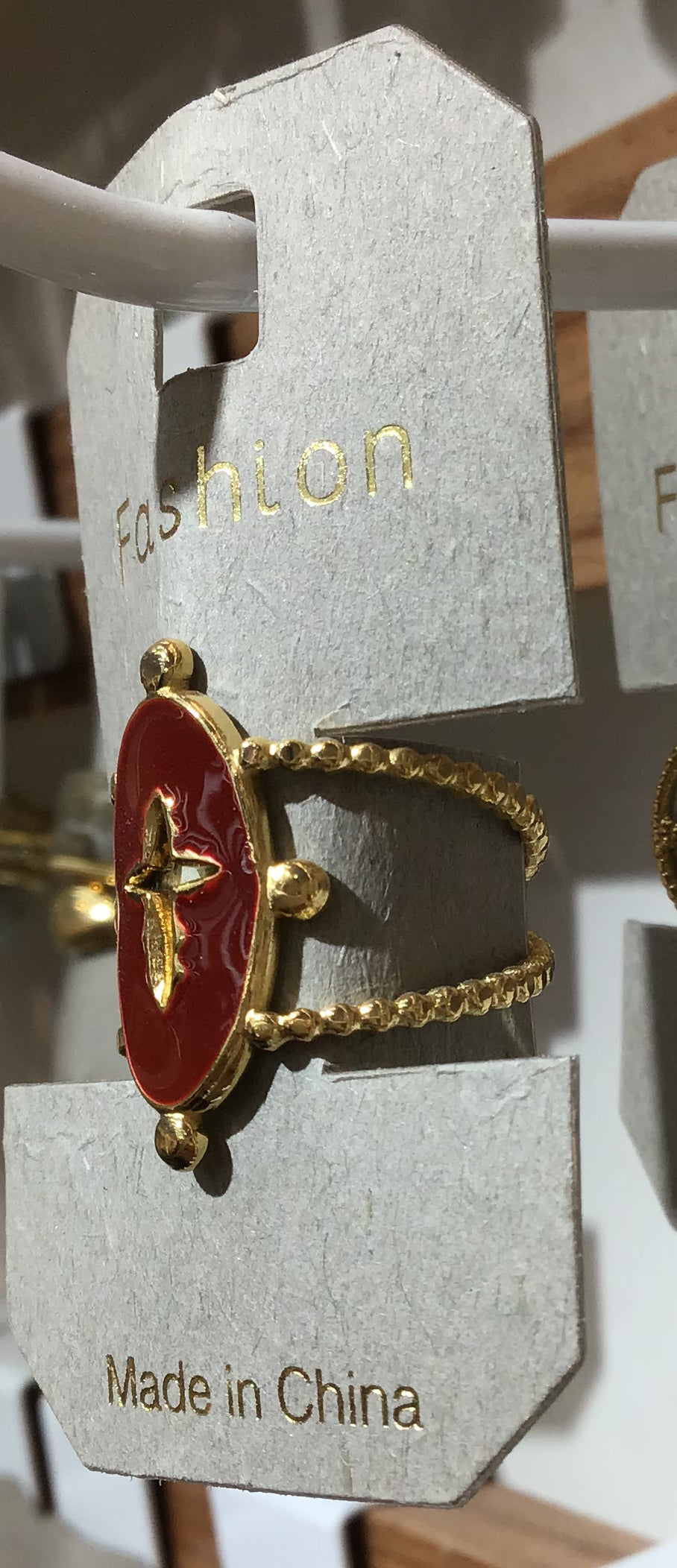 Red Oval Star Ring - W1-0432
