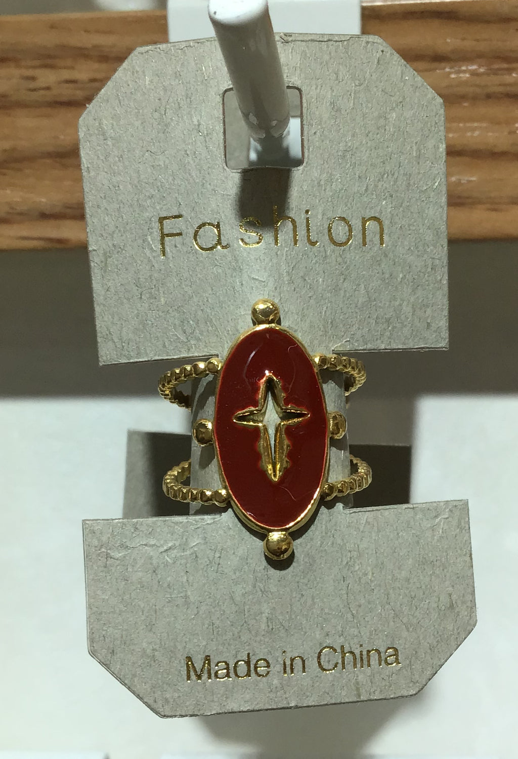 Red Oval Star Ring - W1-0432