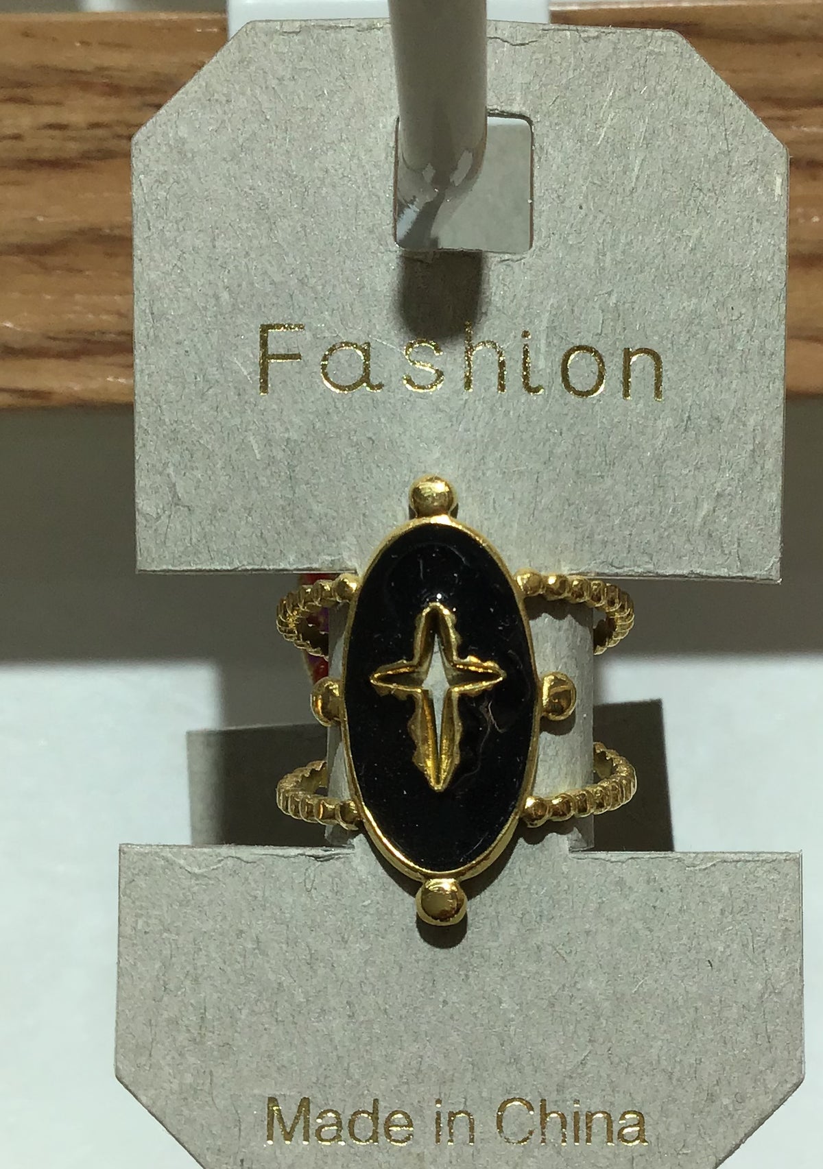 Black Oval Star Ring - W1-0433