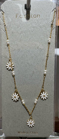Daisy Pendant Bead Necklace - W14-0025