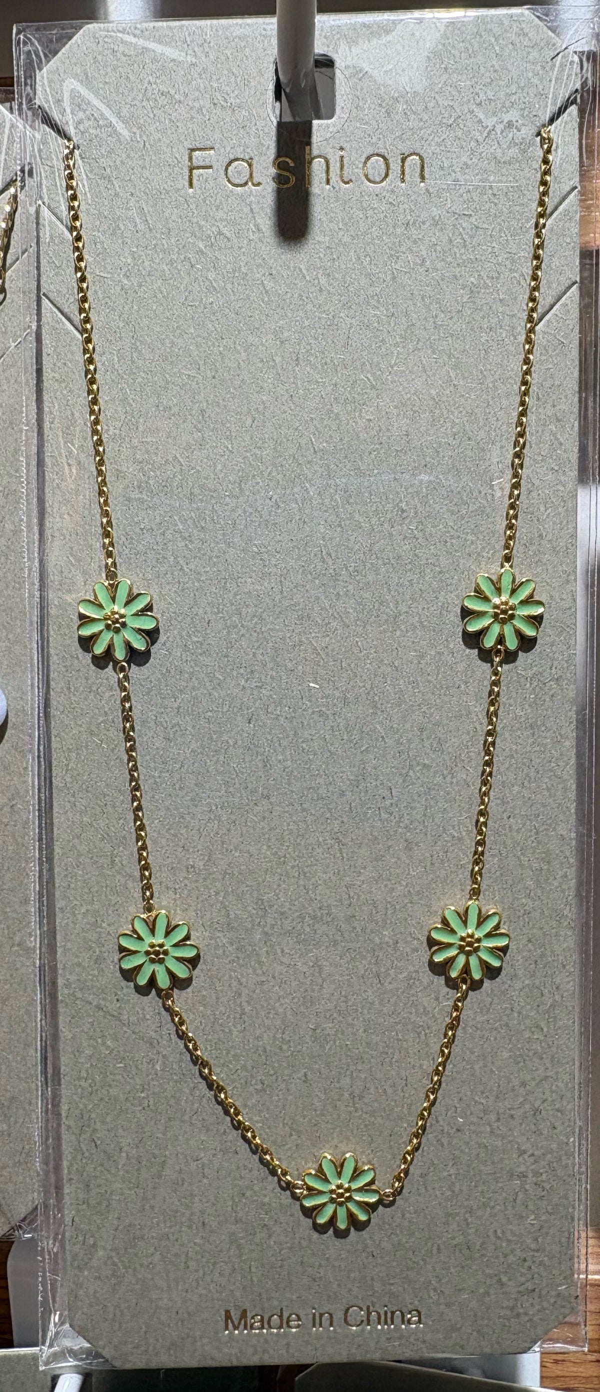 Green Daisy Station Necklace - W14-0026