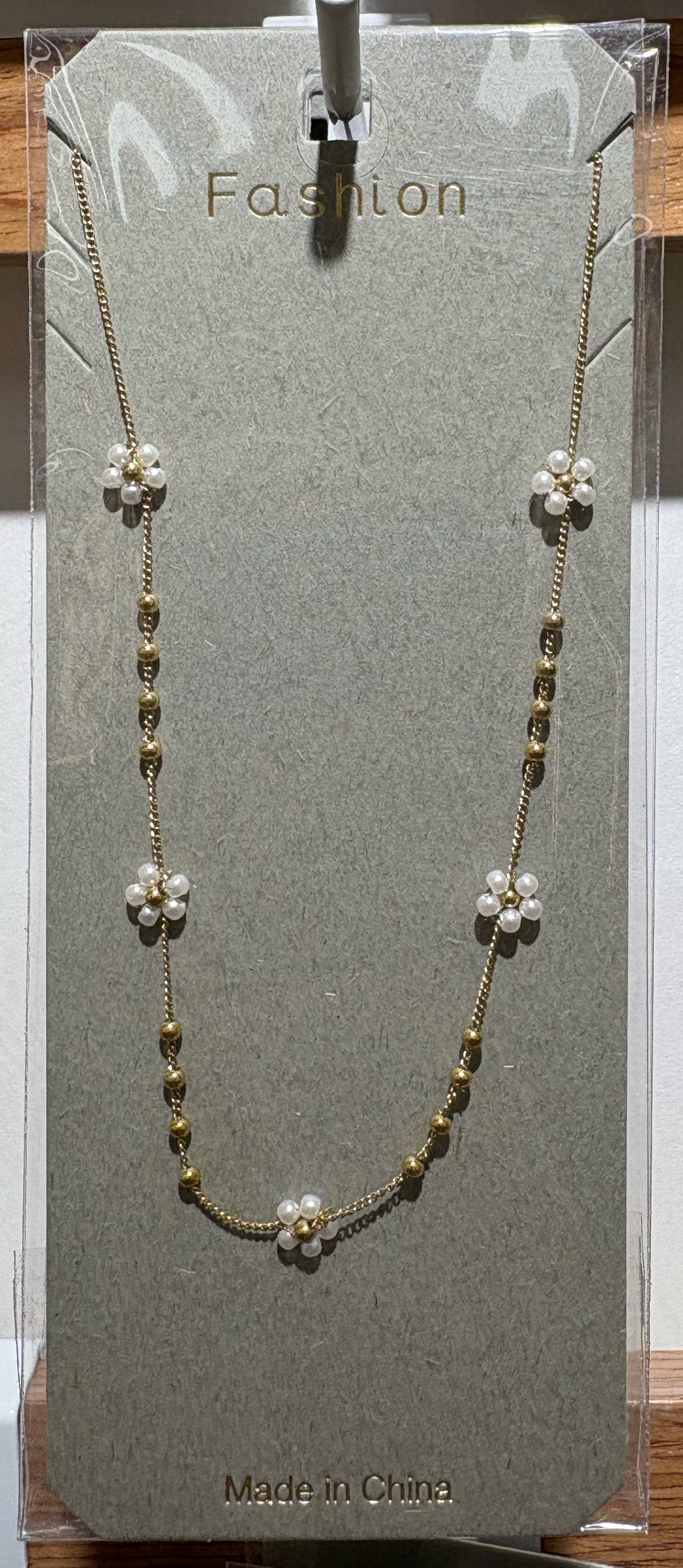 White Flower Chain Necklace - W14-0192