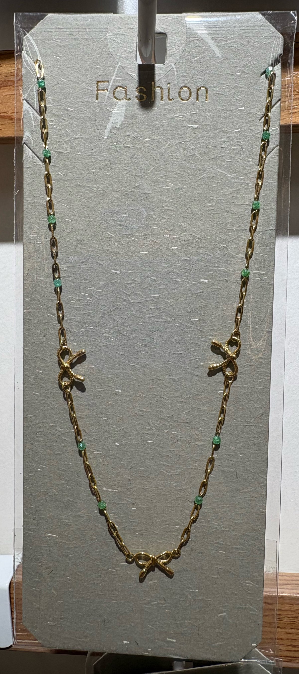Green Bead Bow Station Necklace - W14-0296