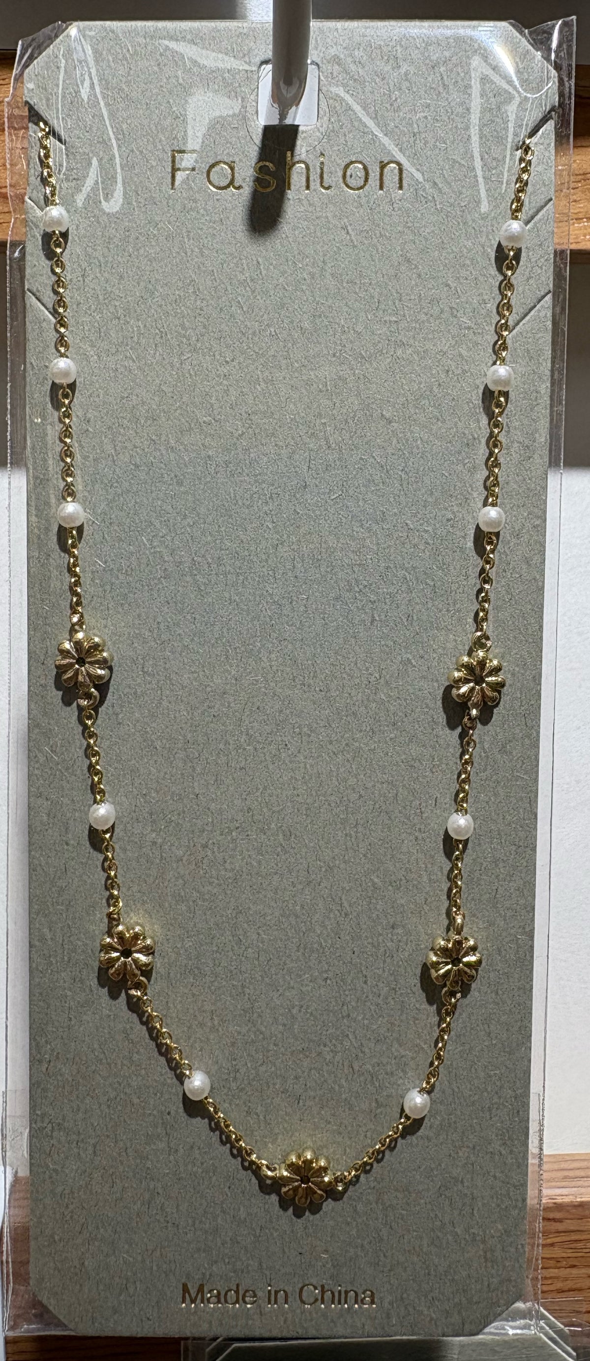 White Bead Floral Chain Necklace - W14-0310