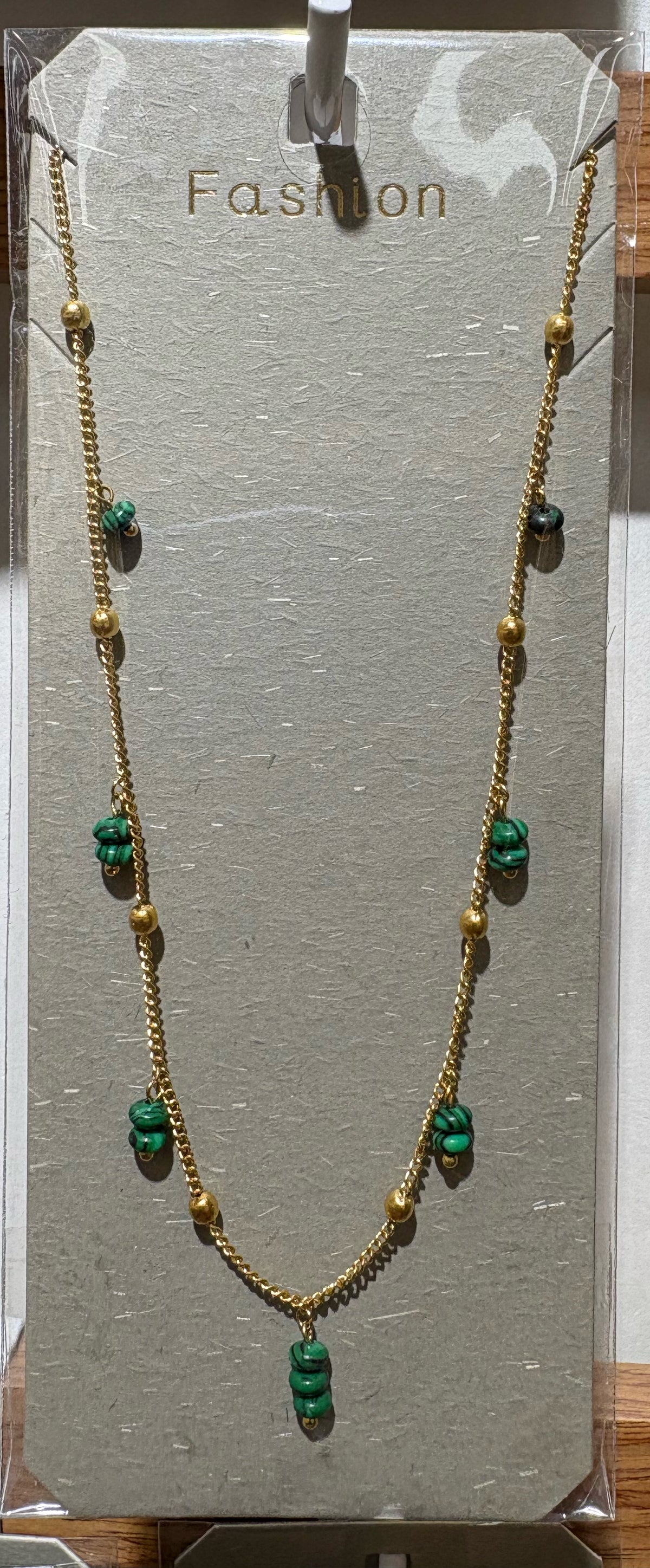 Green Spiral Bead Necklace - W14-0391