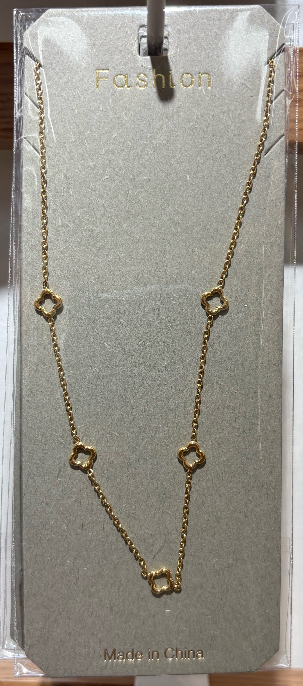 Open Flower Chain Necklace - W14-0430