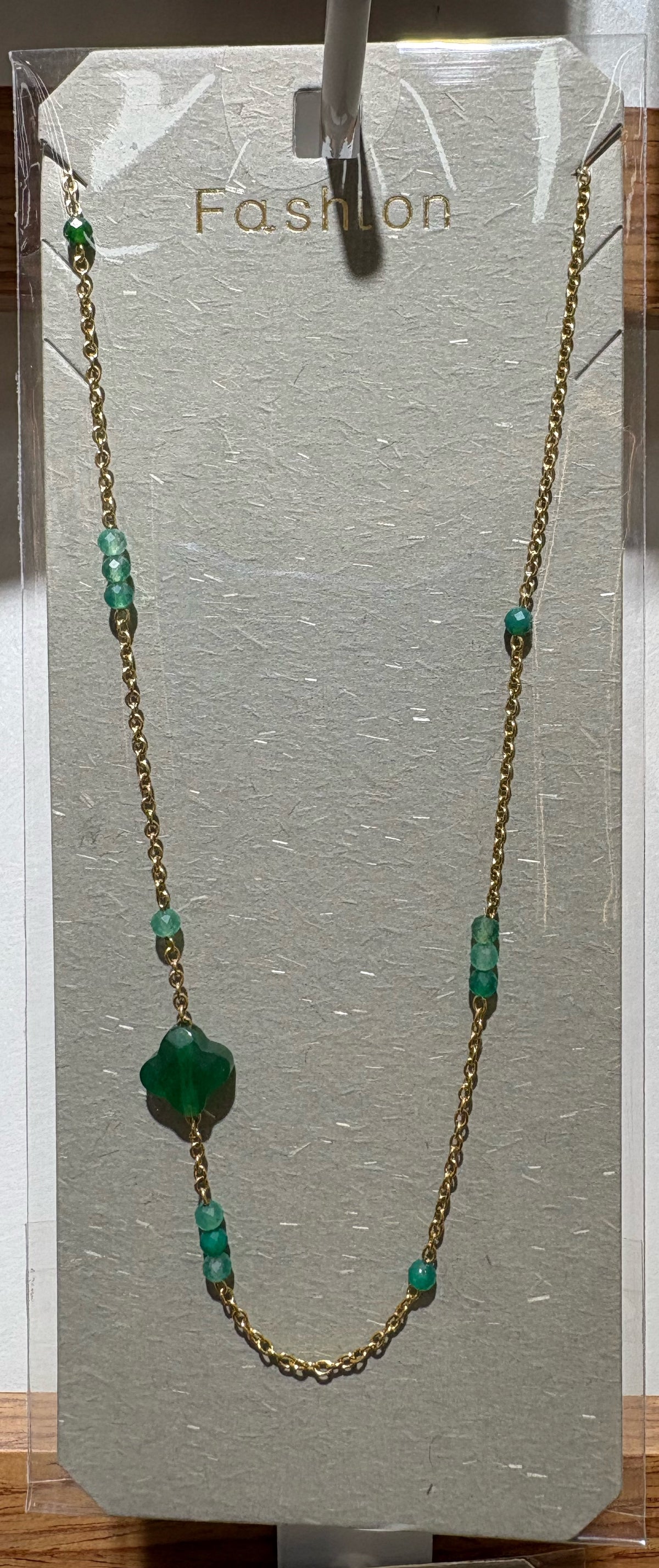Green Bead Clover Necklace - W14-0447